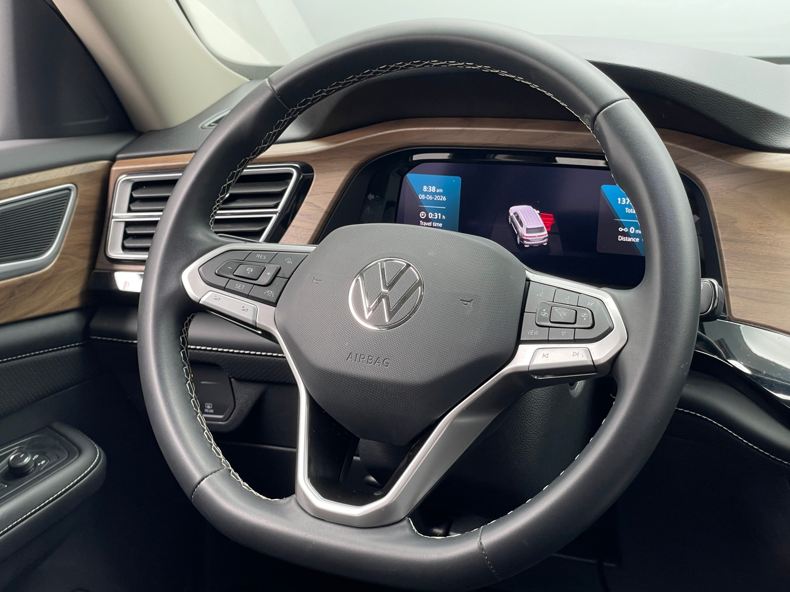 Thumbnail: 2026 Volkswagen Atlas - 4