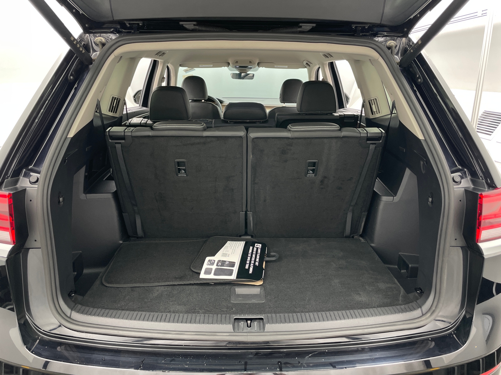 Thumbnail: 2026 Volkswagen Atlas - 6