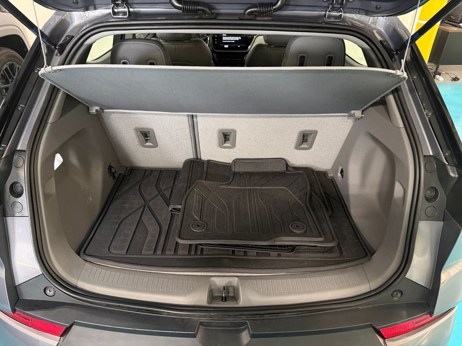 Thumbnail: 2023 Chevrolet Bolt EUV - 6