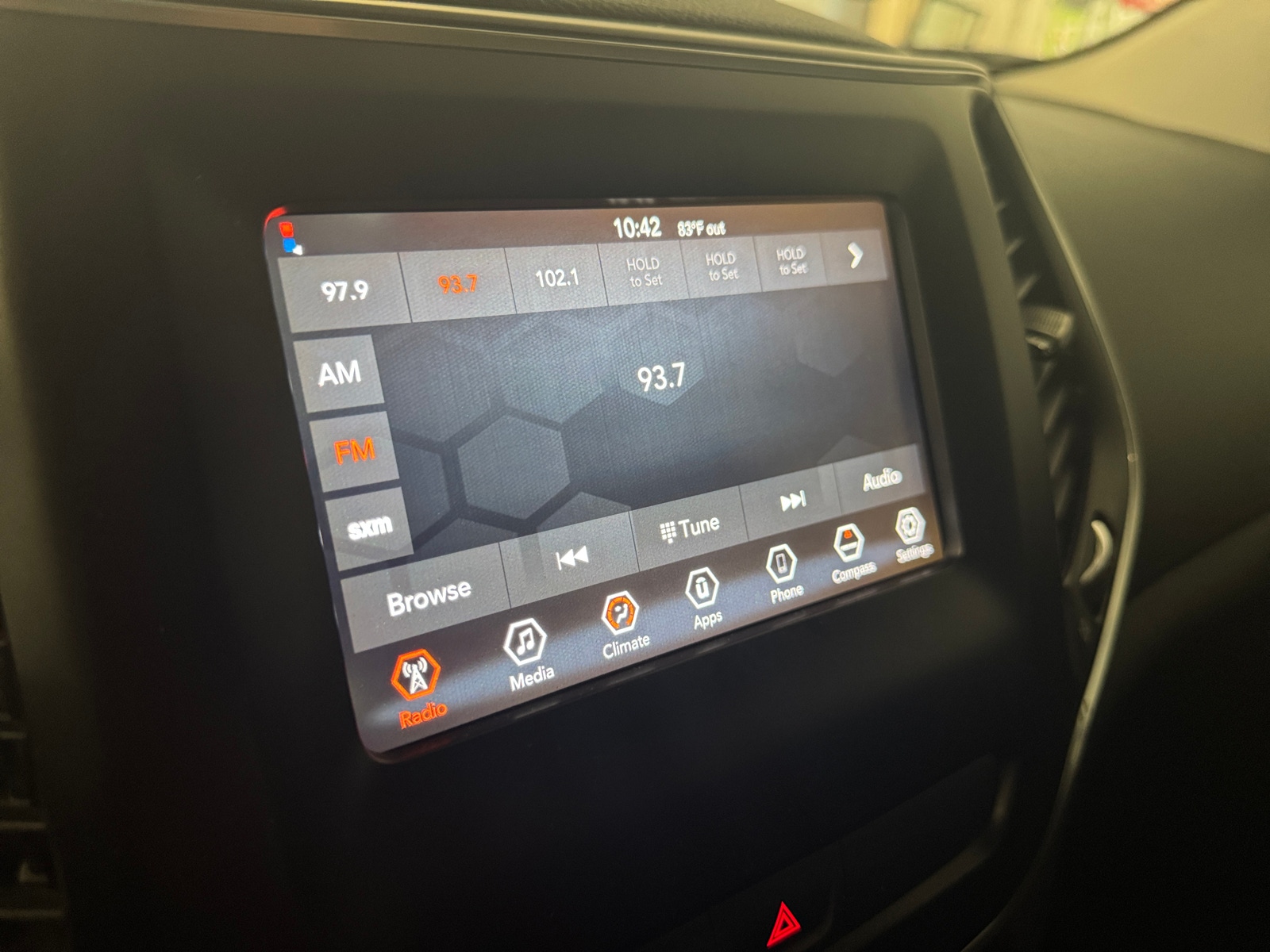 Thumbnail: 2019 Jeep Cherokee - 4