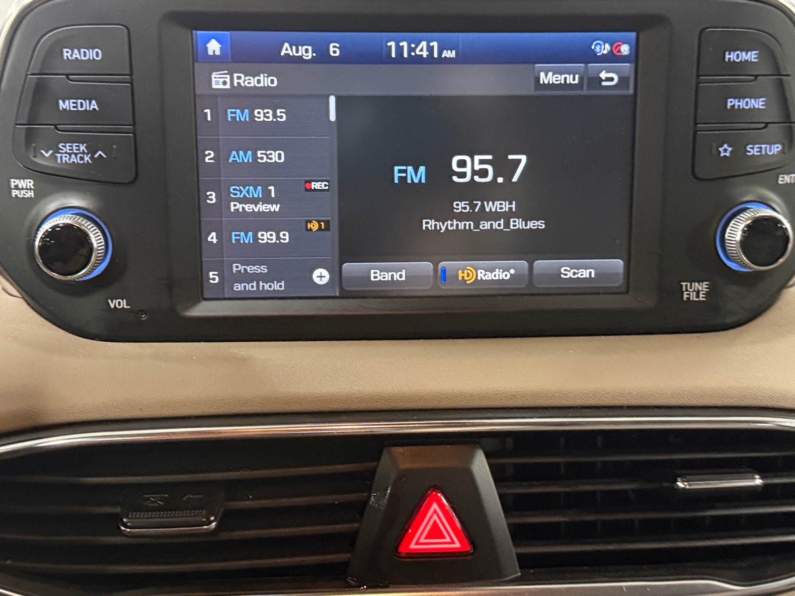 Thumbnail: 2020 Hyundai Santa Fe - 4