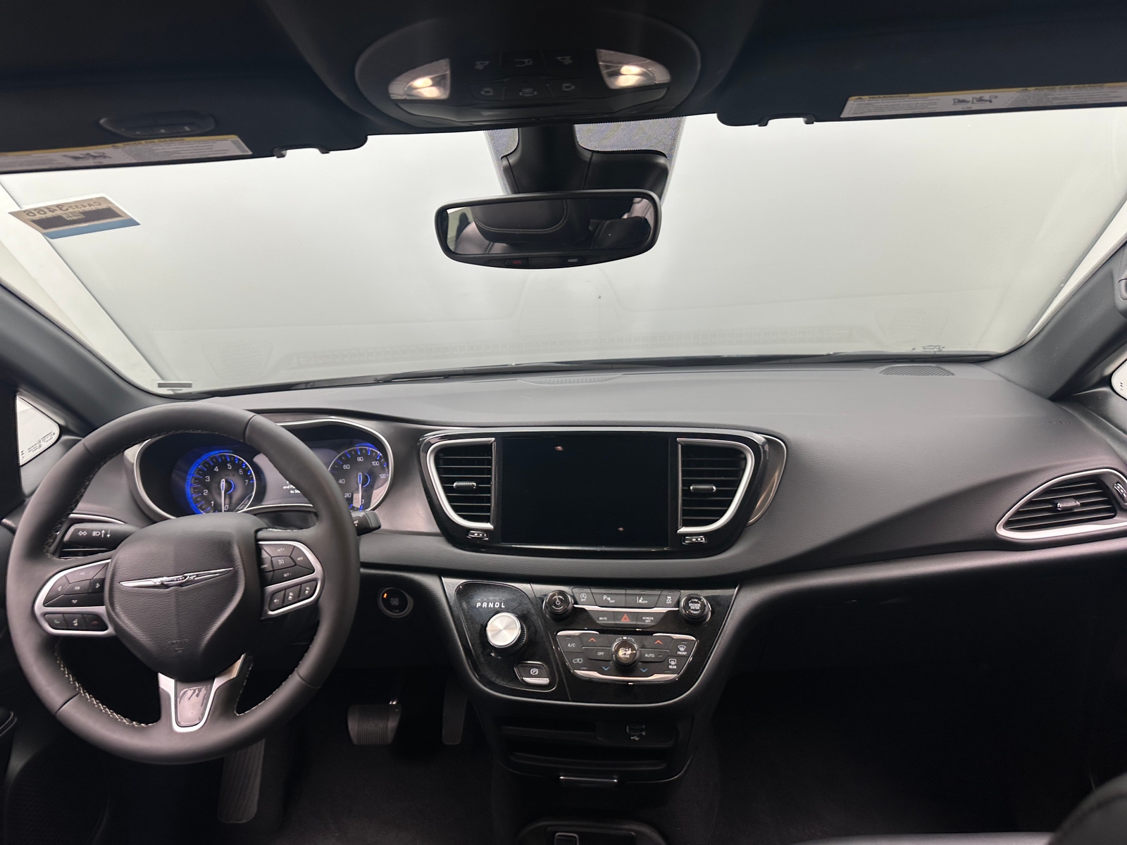 Thumbnail: 2026 Chrysler Pacifica - 2