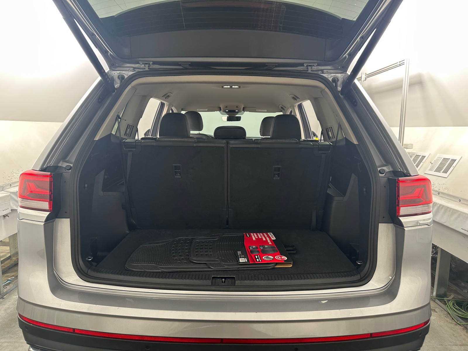 Thumbnail: 2026 Volkswagen Atlas - 6
