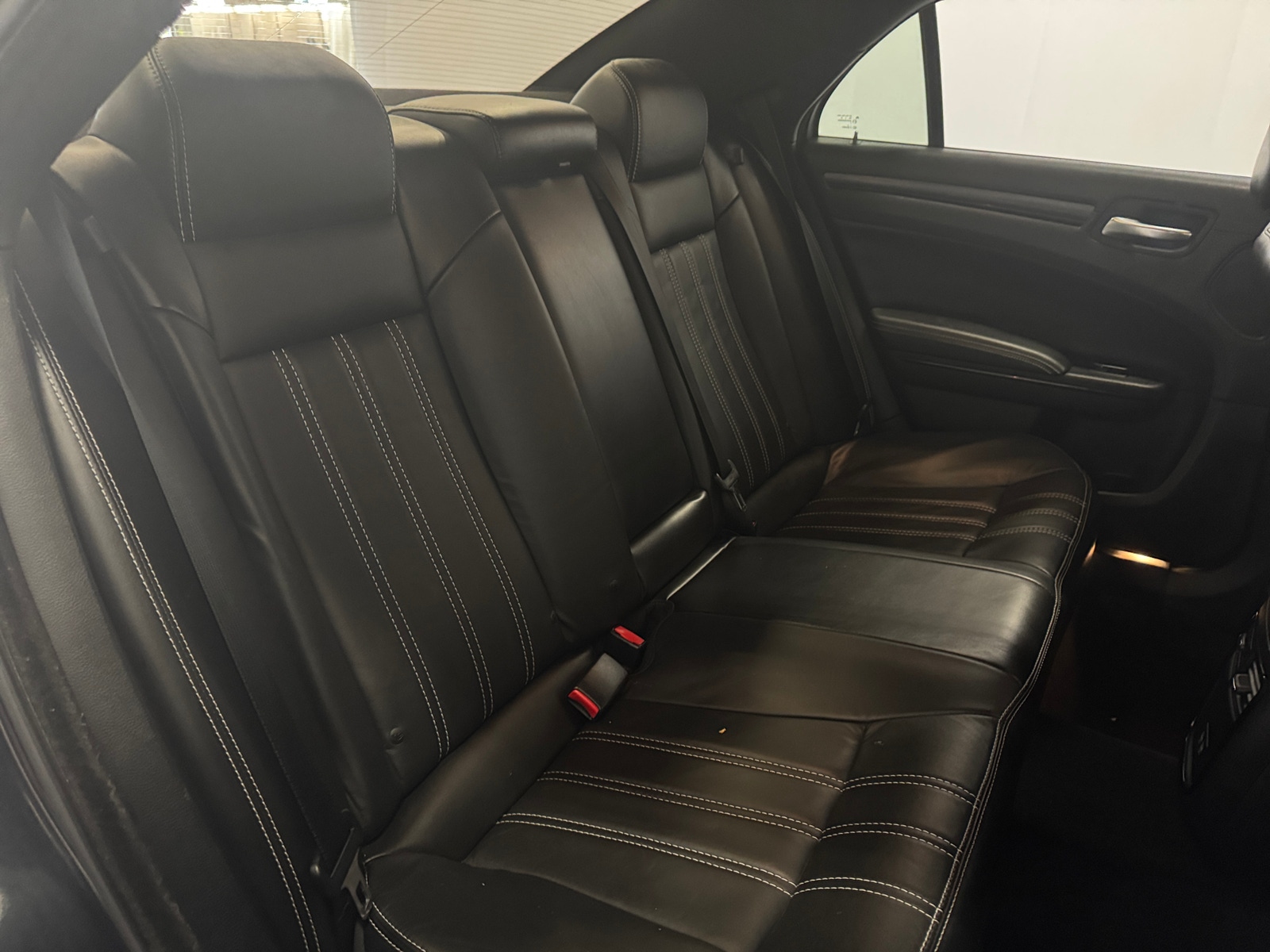 Thumbnail: 2016 Chrysler 300 - 5