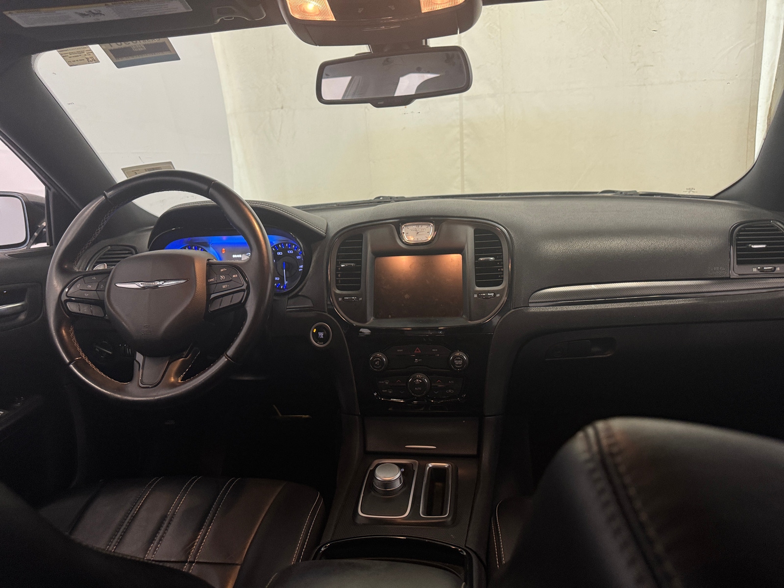 Thumbnail: 2016 Chrysler 300 - 2