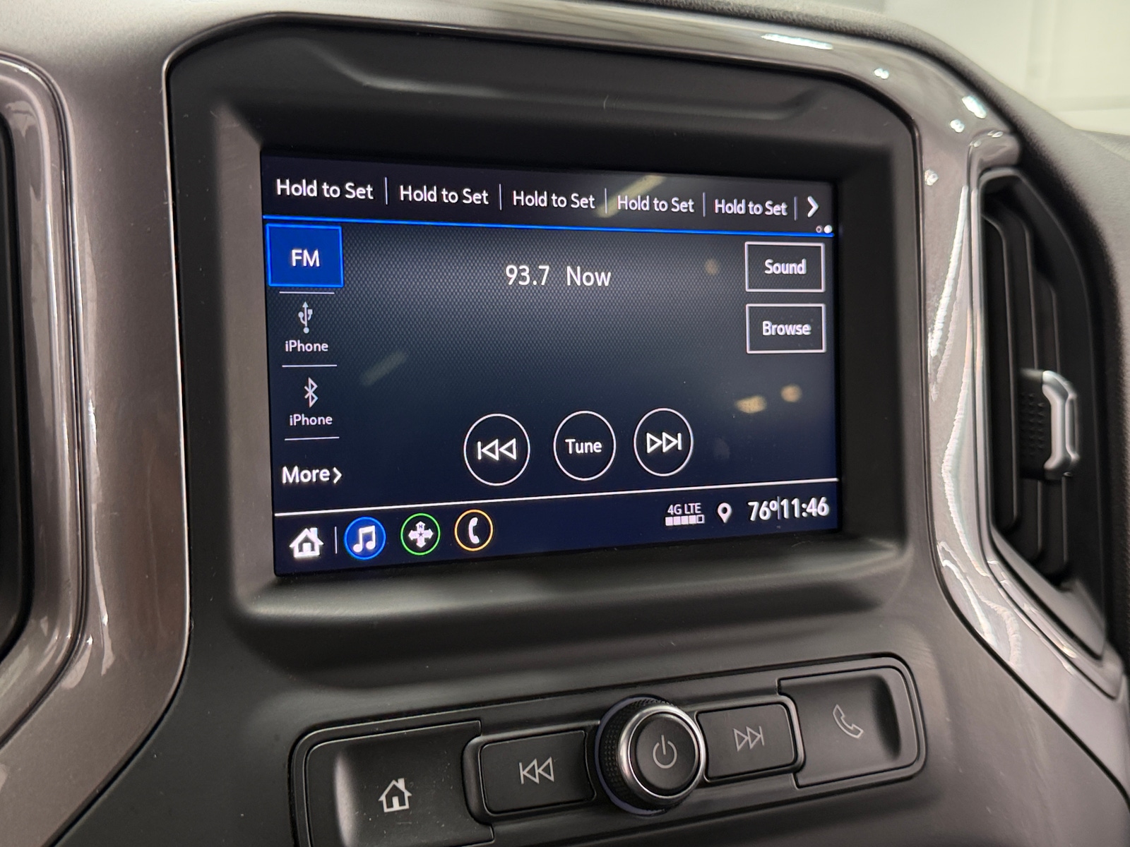 Thumbnail: 2021 Chevrolet Silverado 1500 - 4