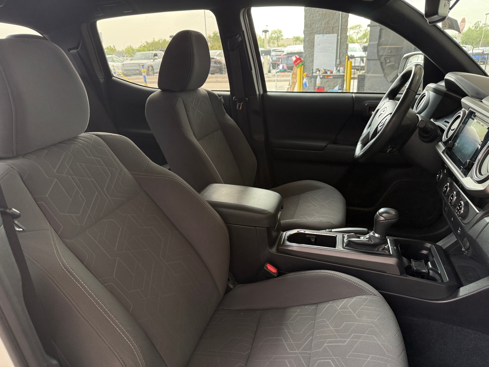 Thumbnail: 2016 Toyota Tacoma - 2