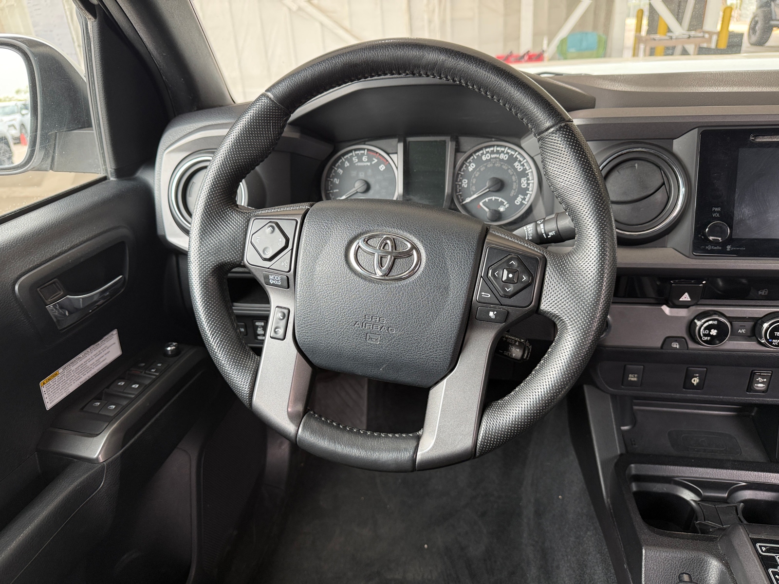 Thumbnail: 2016 Toyota Tacoma - 5