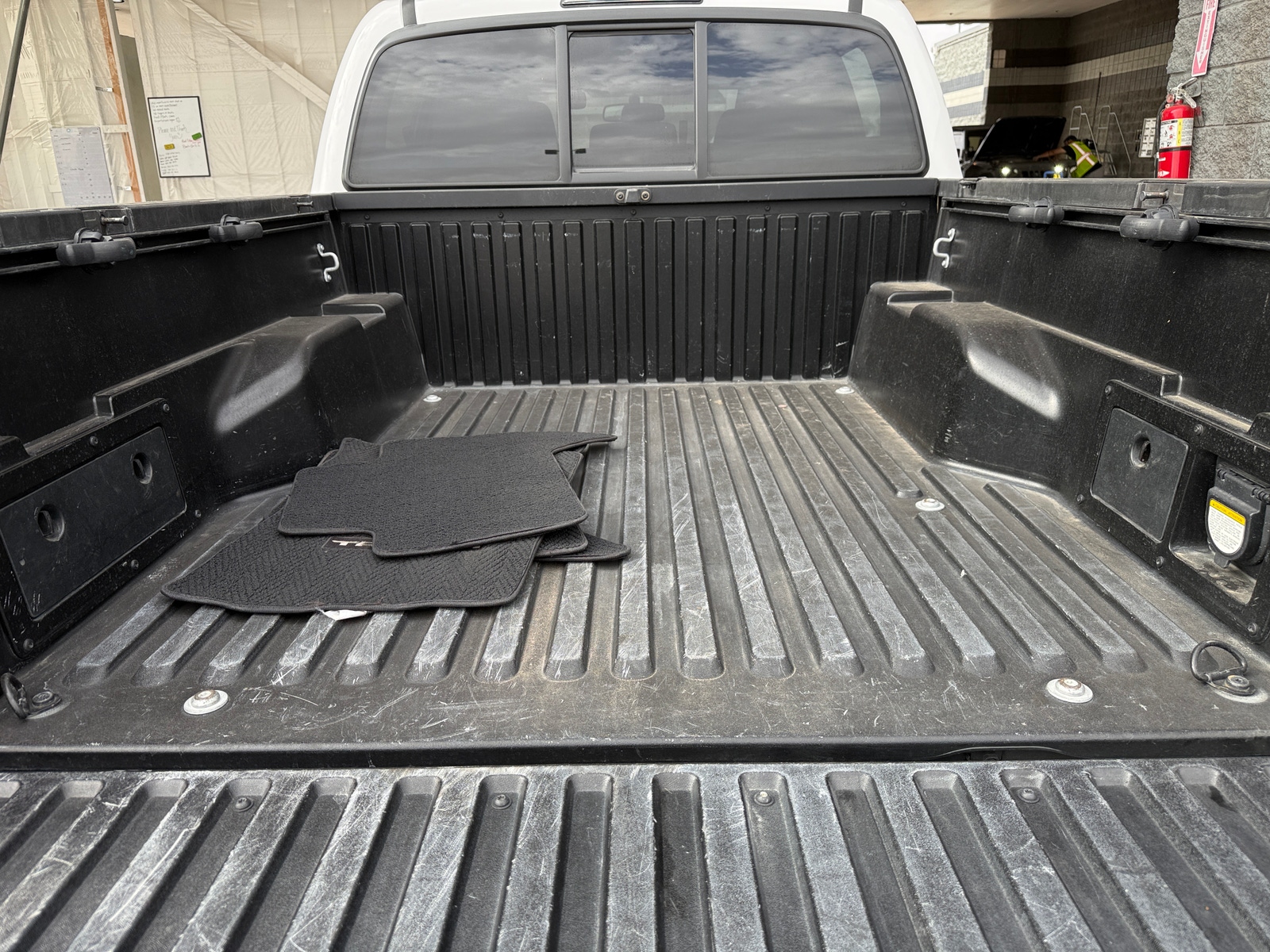 Thumbnail: 2016 Toyota Tacoma - 7
