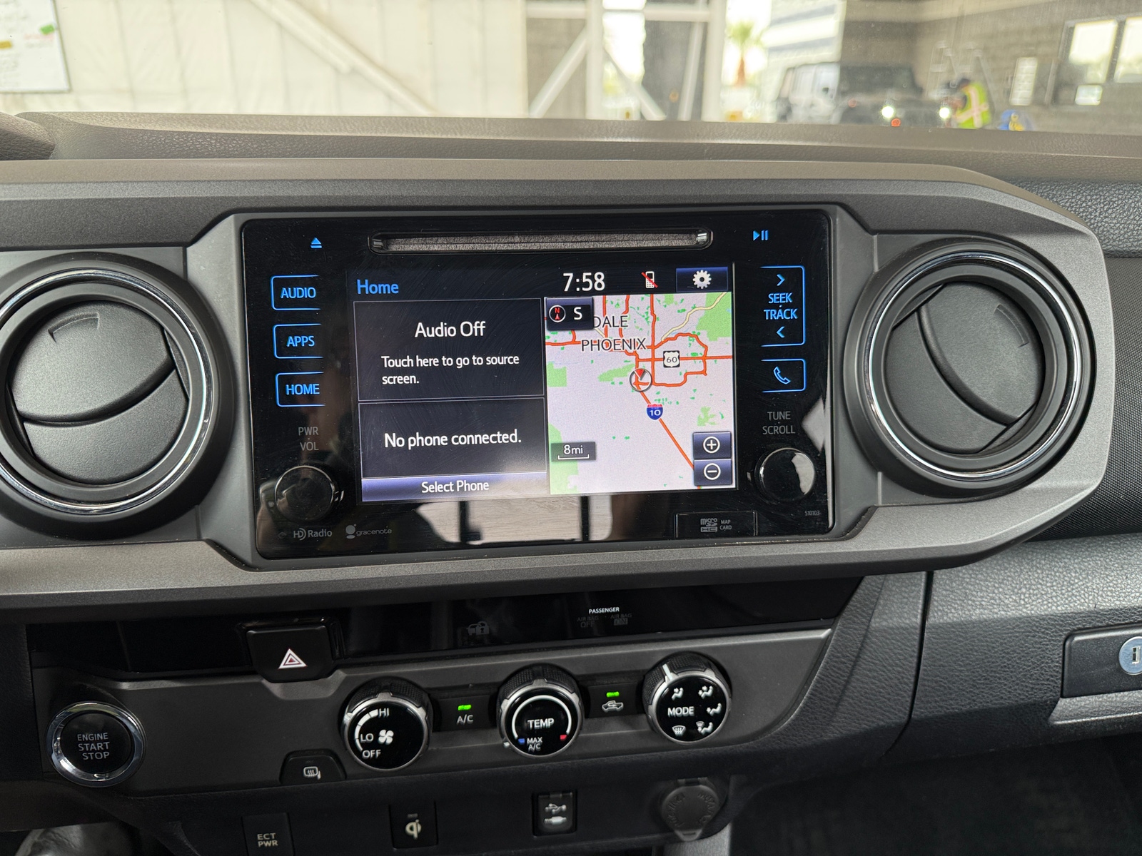 Thumbnail: 2016 Toyota Tacoma - 4