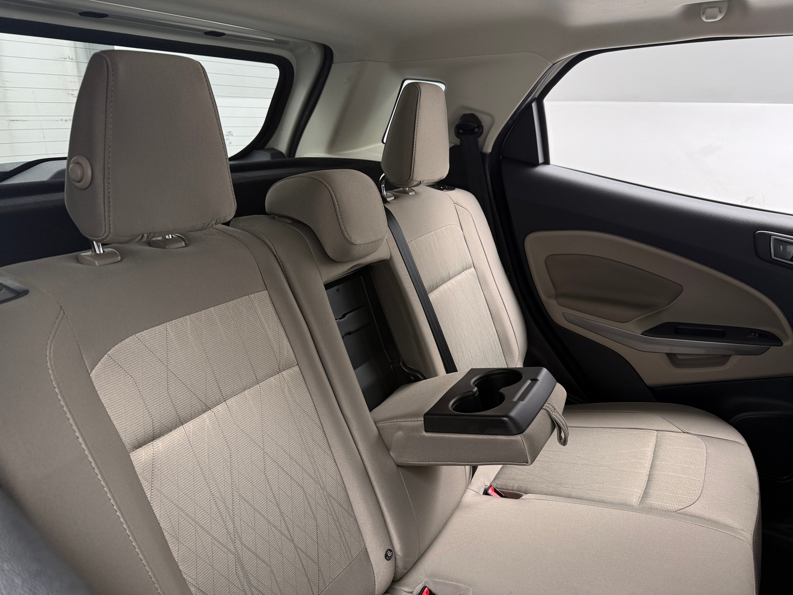 Thumbnail: 2021 Ford EcoSport - 6