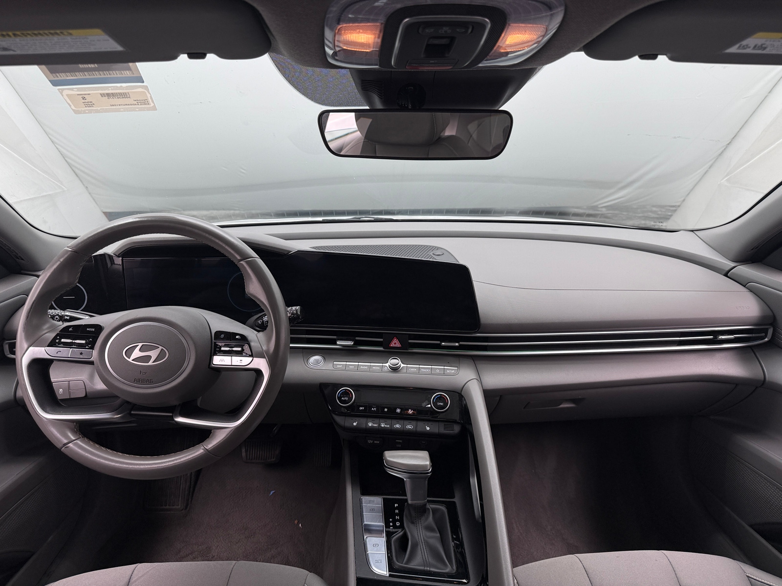 Thumbnail: 2024 Hyundai Elantra - 3