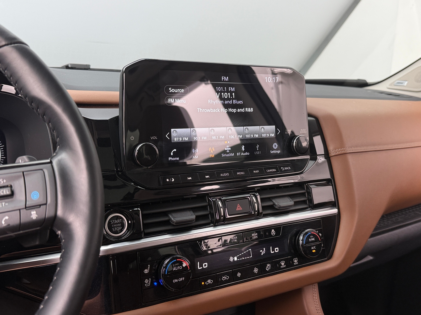 Thumbnail: 2022 Nissan Pathfinder - 3