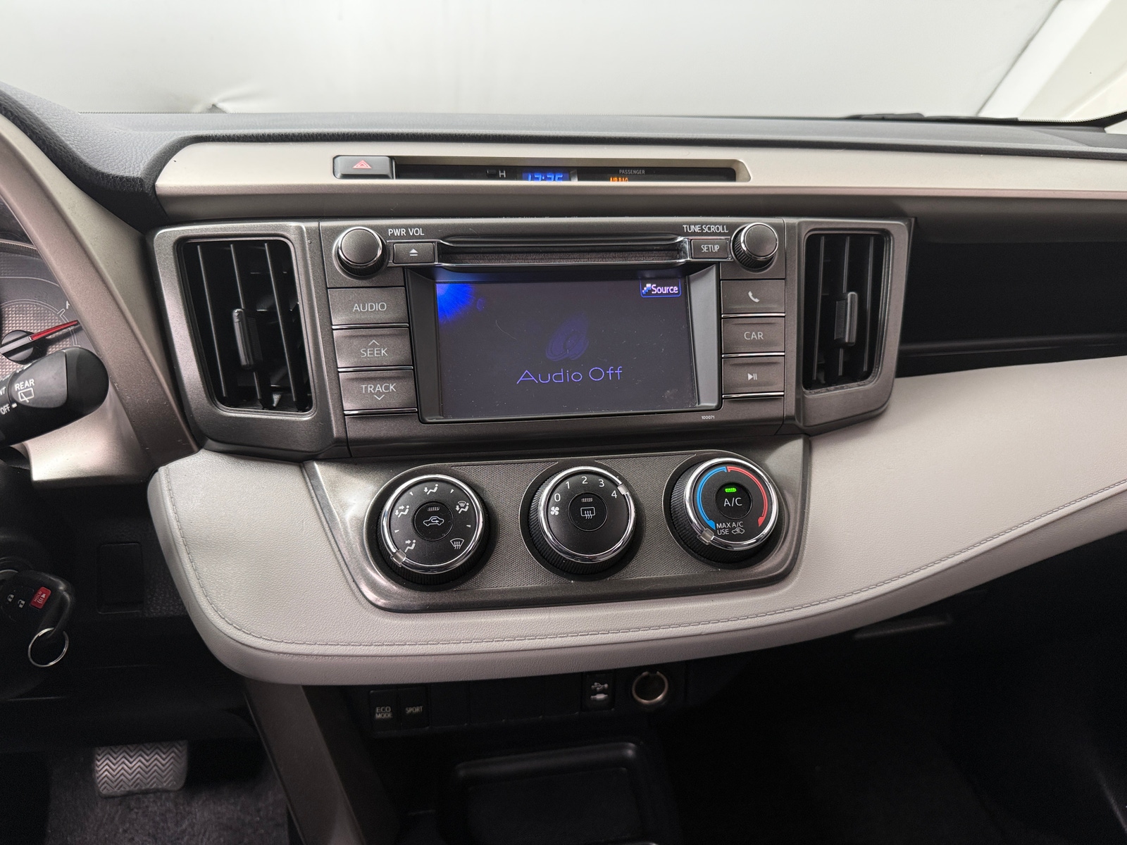 Thumbnail: 2013 Toyota RAV4 - 4