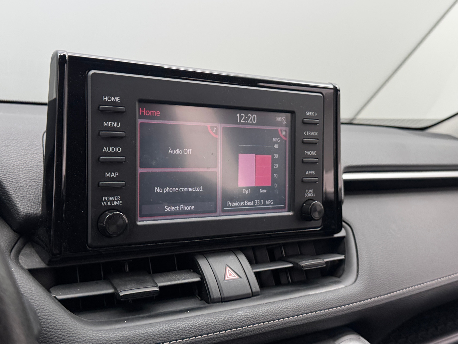 Thumbnail: 2019 Toyota RAV4 - 4