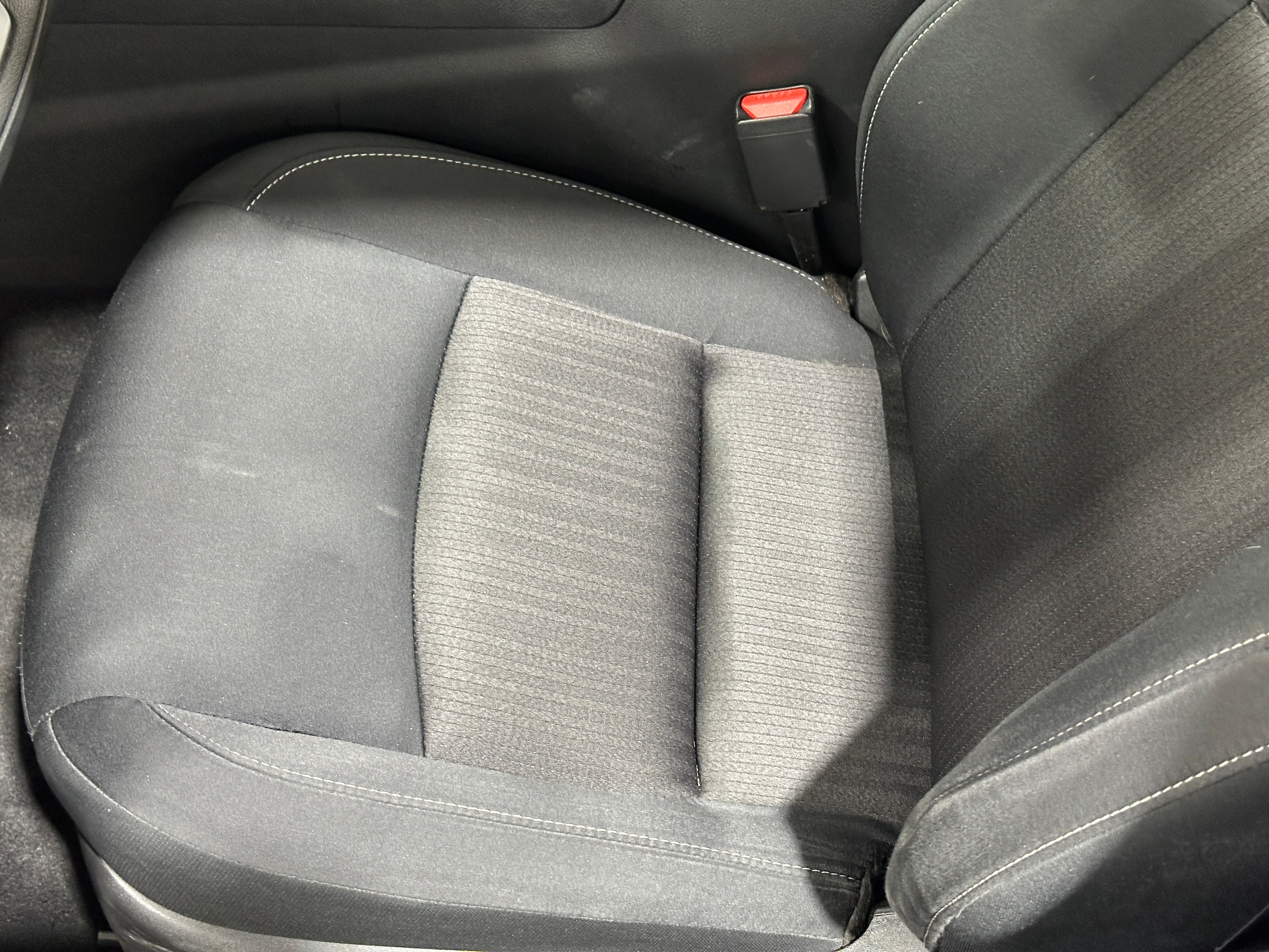 2025 Nissan Altima SV - Photo 17