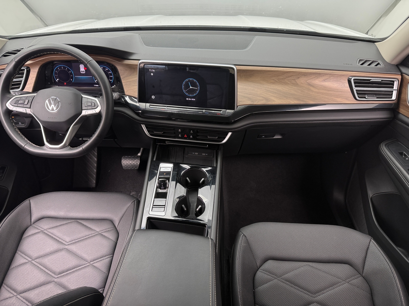 Thumbnail: 2026 Volkswagen Atlas - 2