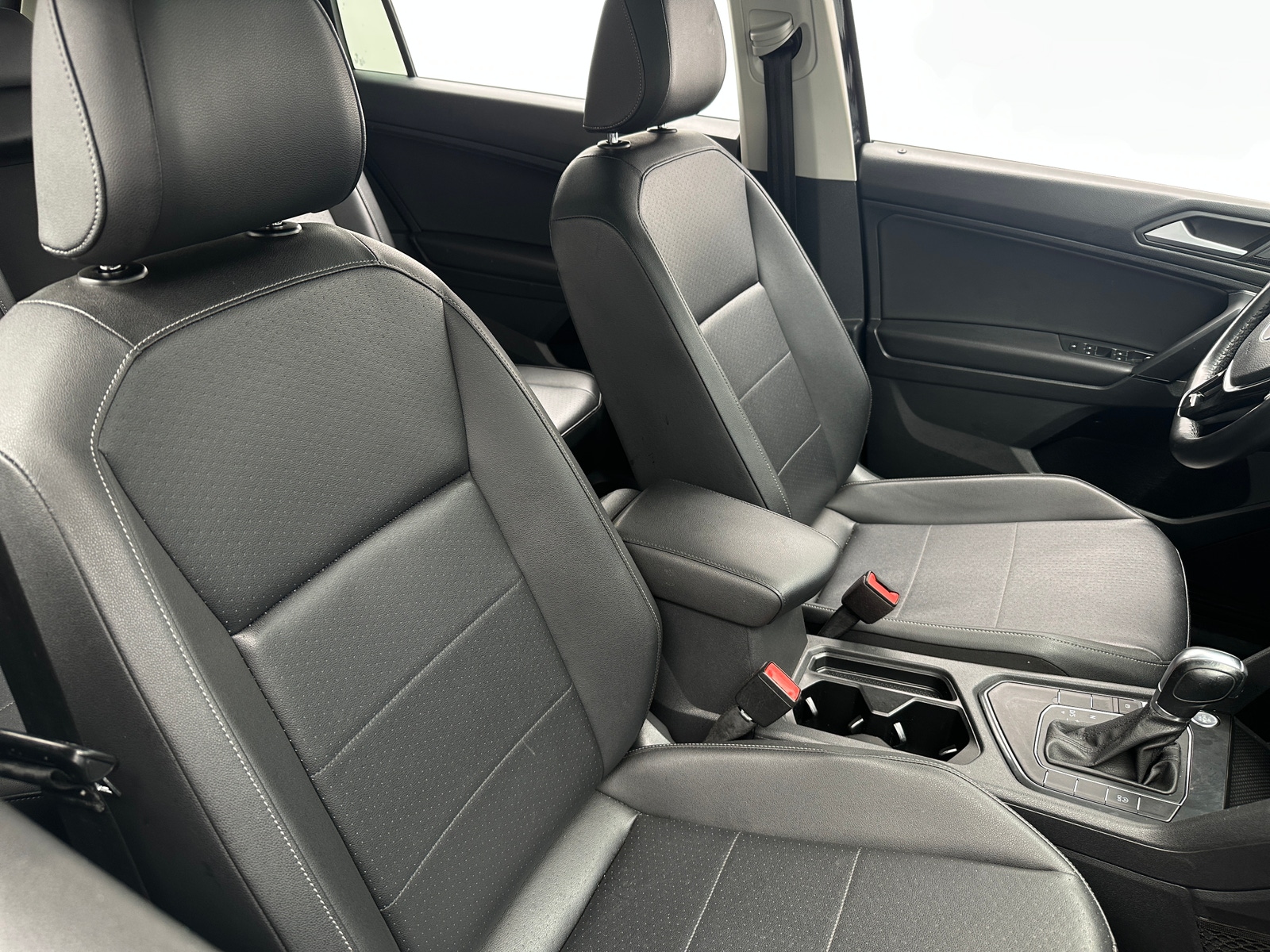 Thumbnail: 2019 Volkswagen Tiguan - 2