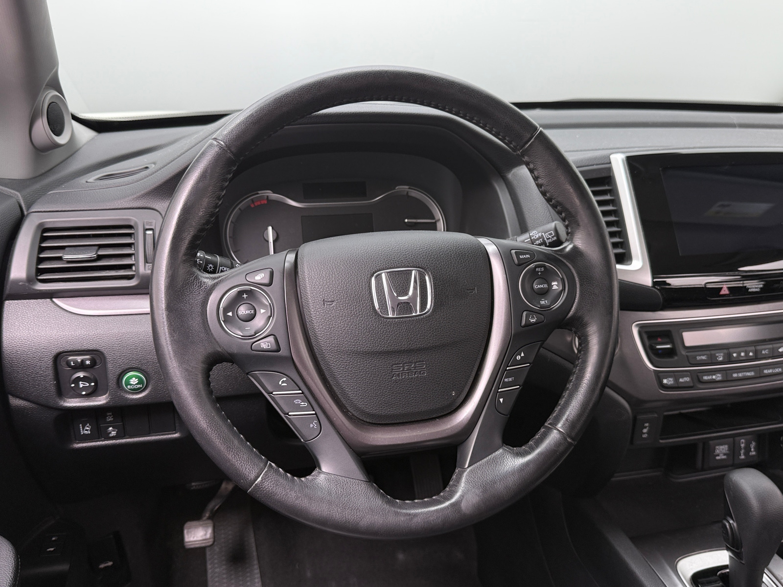 Thumbnail: 2018 Honda Pilot - 4
