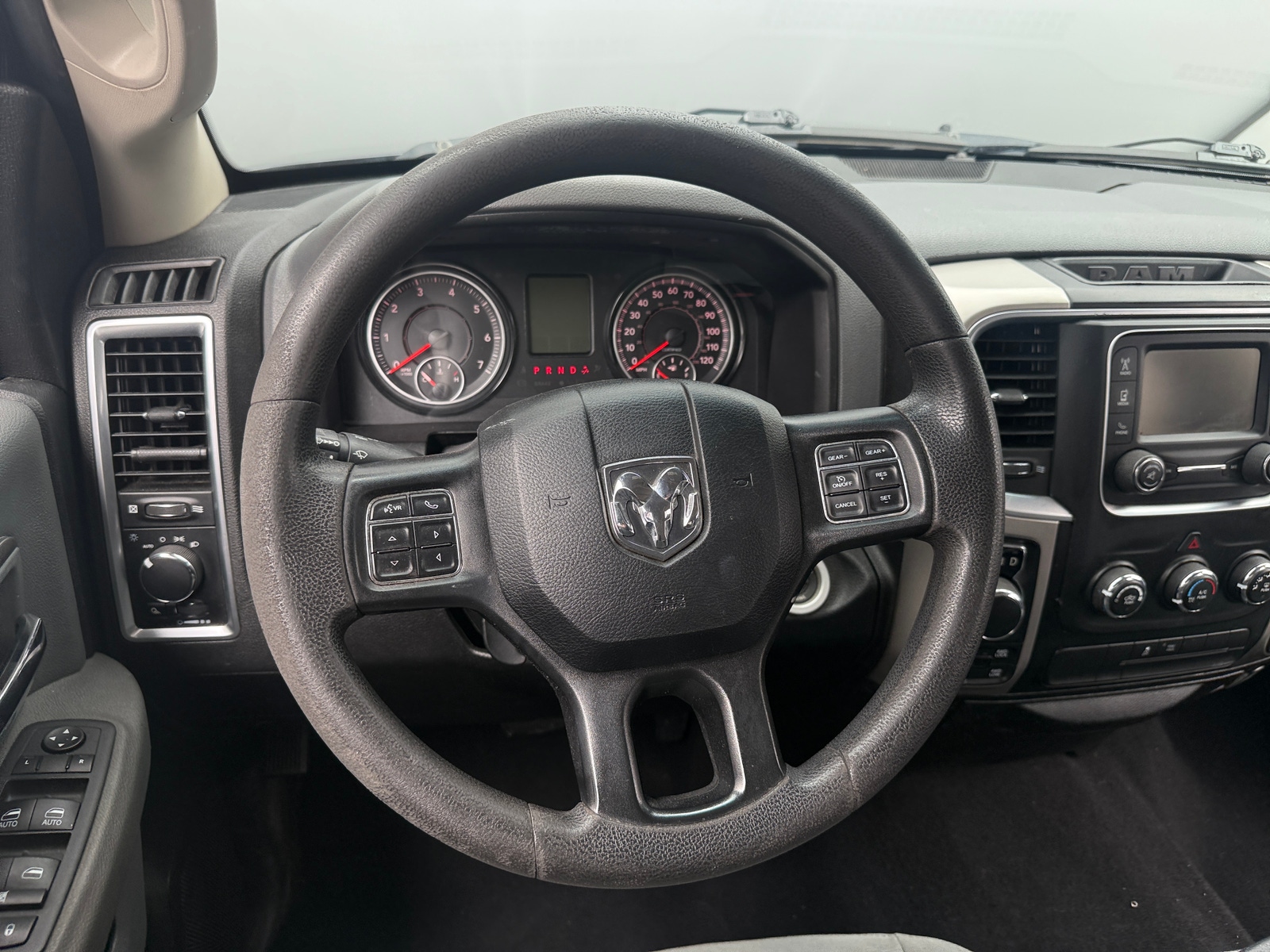 Thumbnail: 2020 RAM 1500 Classic - 5