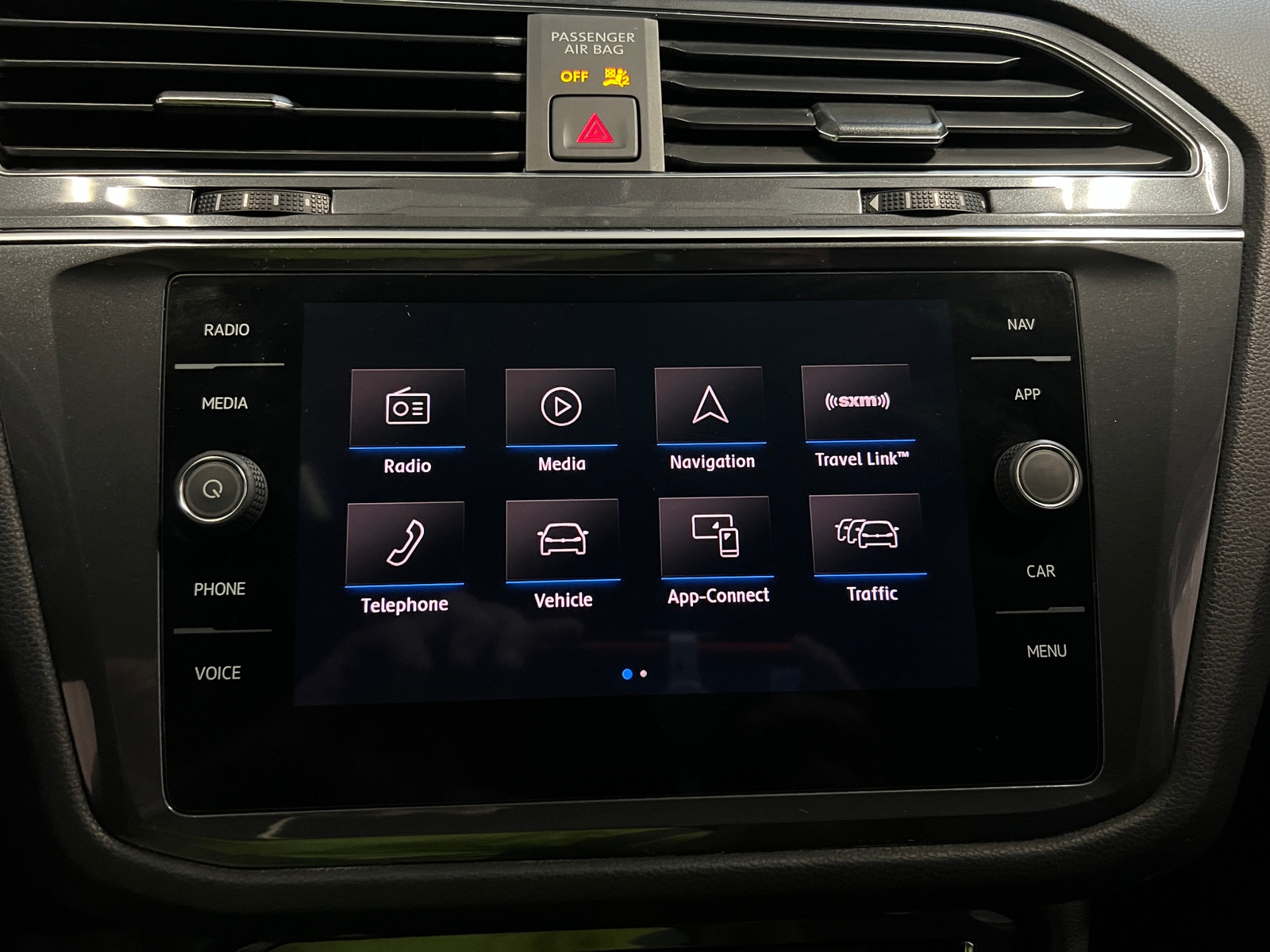 Thumbnail: 2019 Volkswagen Tiguan - 3
