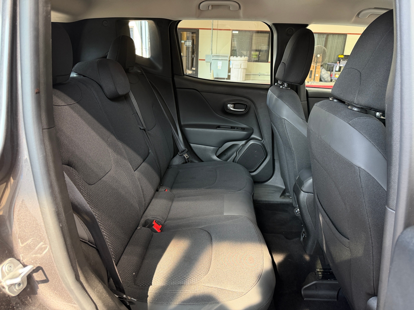 Thumbnail: 2020 Jeep Renegade - 6