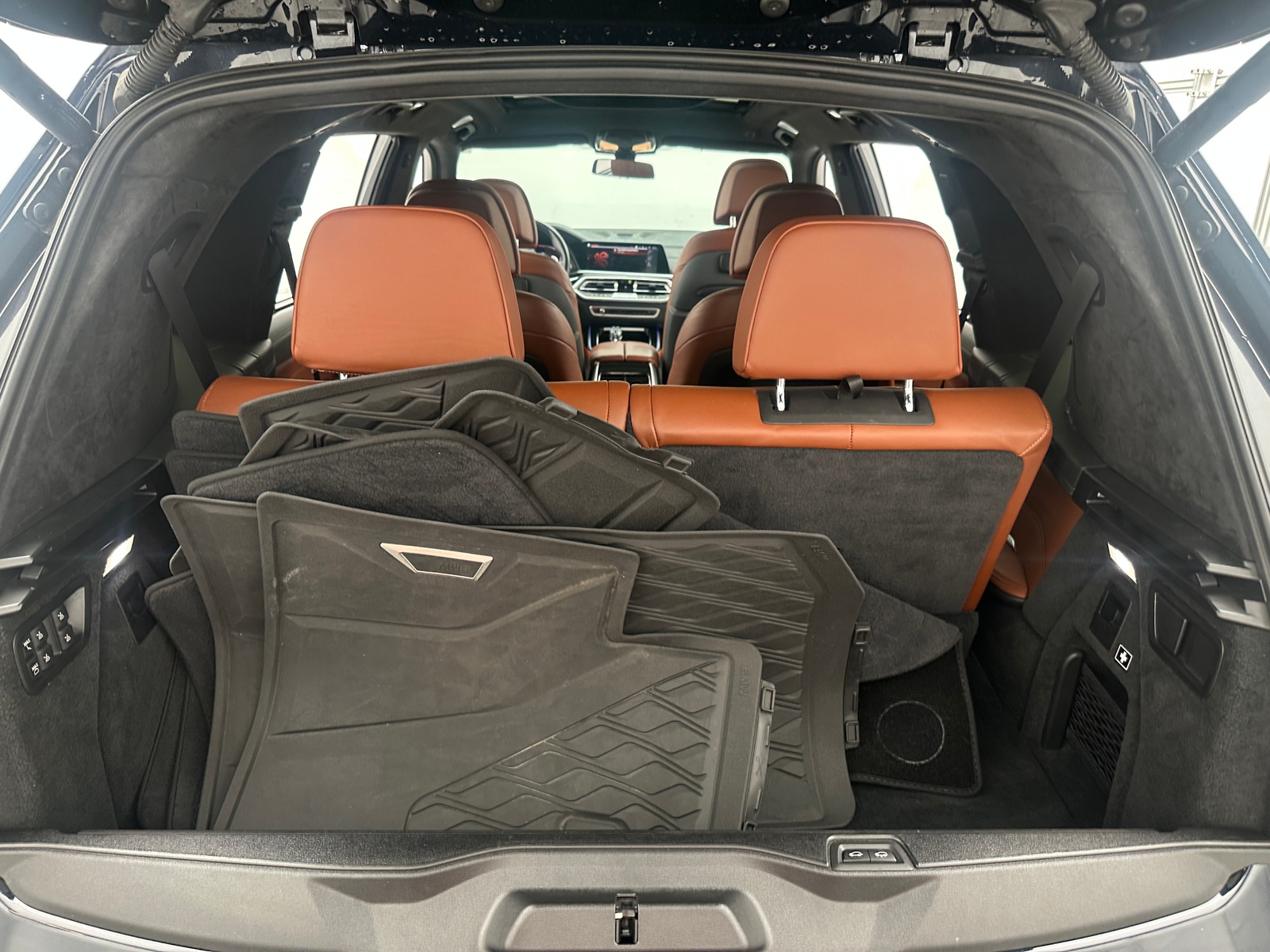 Thumbnail: 2020 BMW X7 - 6