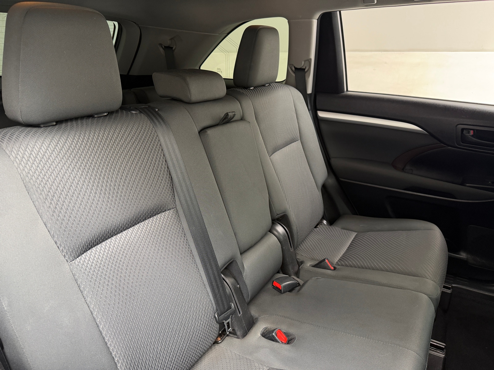 Thumbnail: 2017 Toyota Highlander - 6