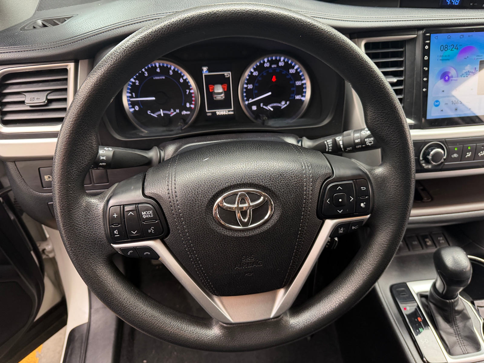 Thumbnail: 2017 Toyota Highlander - 5