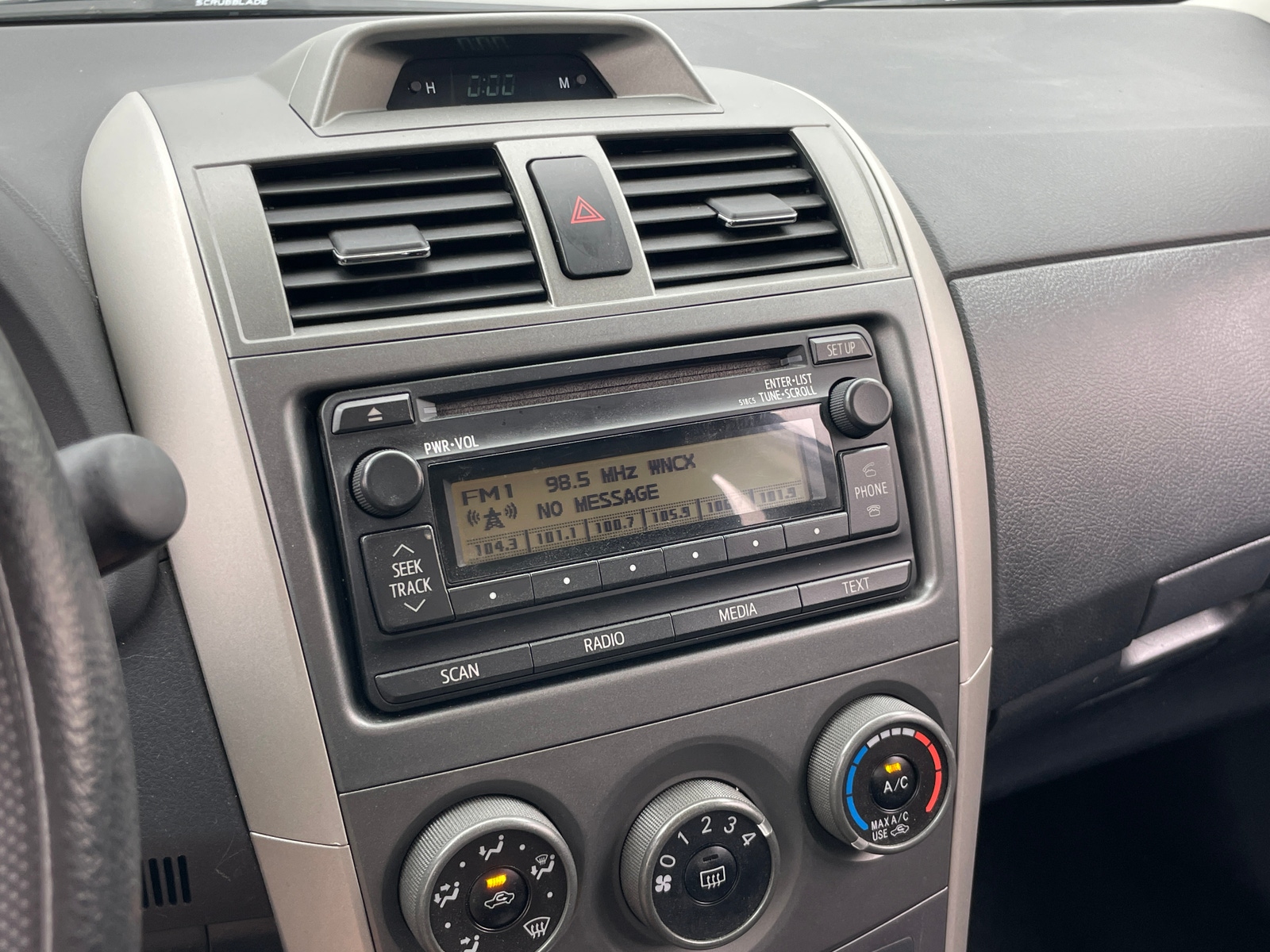 Thumbnail: 2012 Toyota Corolla - 4