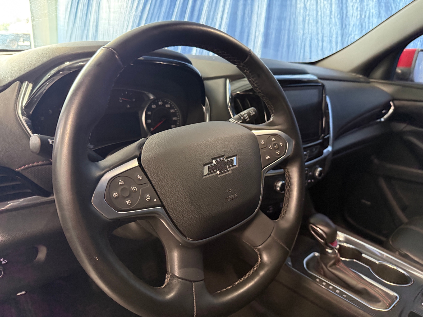 Thumbnail: 2023 Chevrolet Traverse - 4
