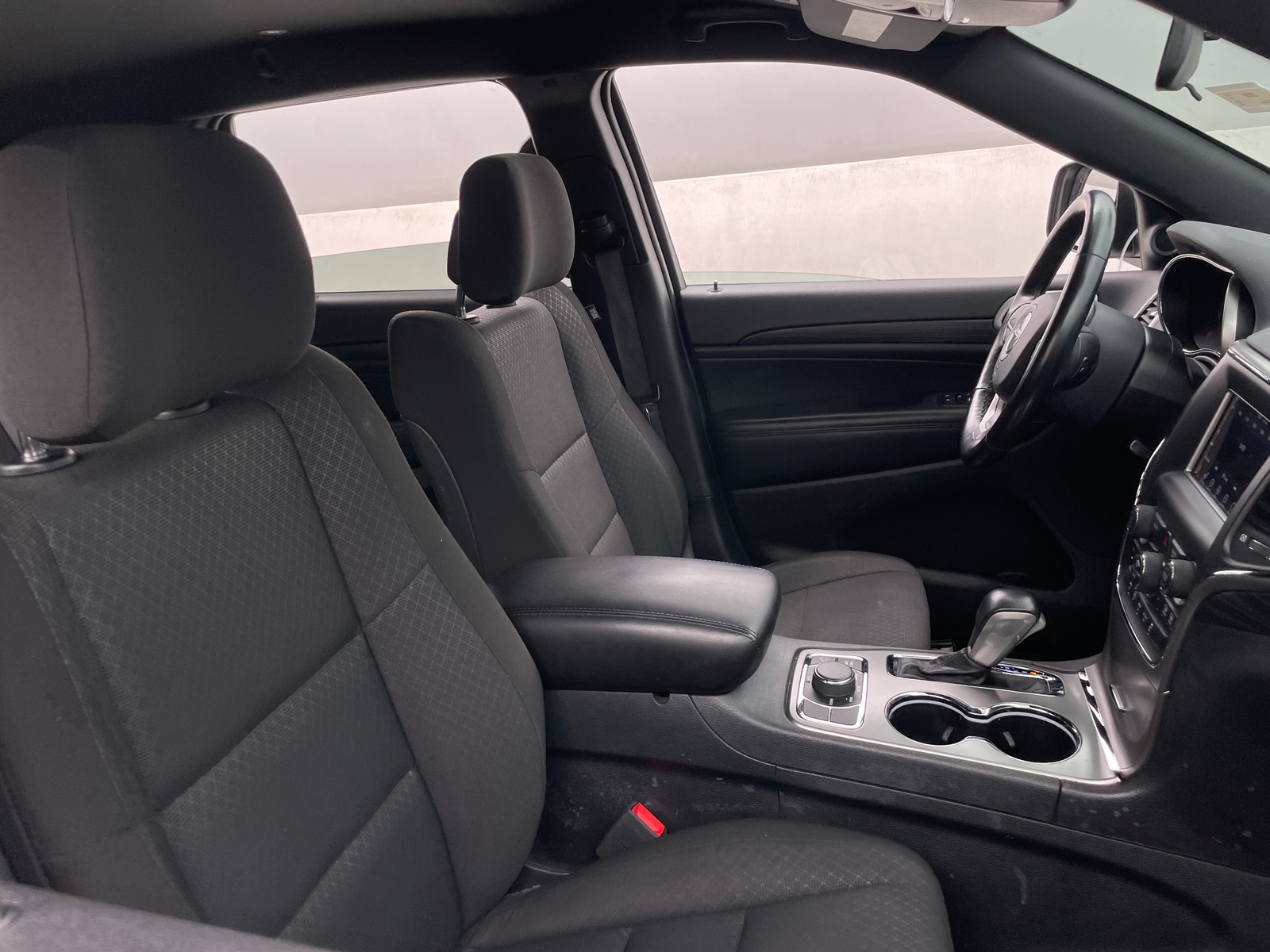 Thumbnail: 2020 Jeep Grand Cherokee - 2