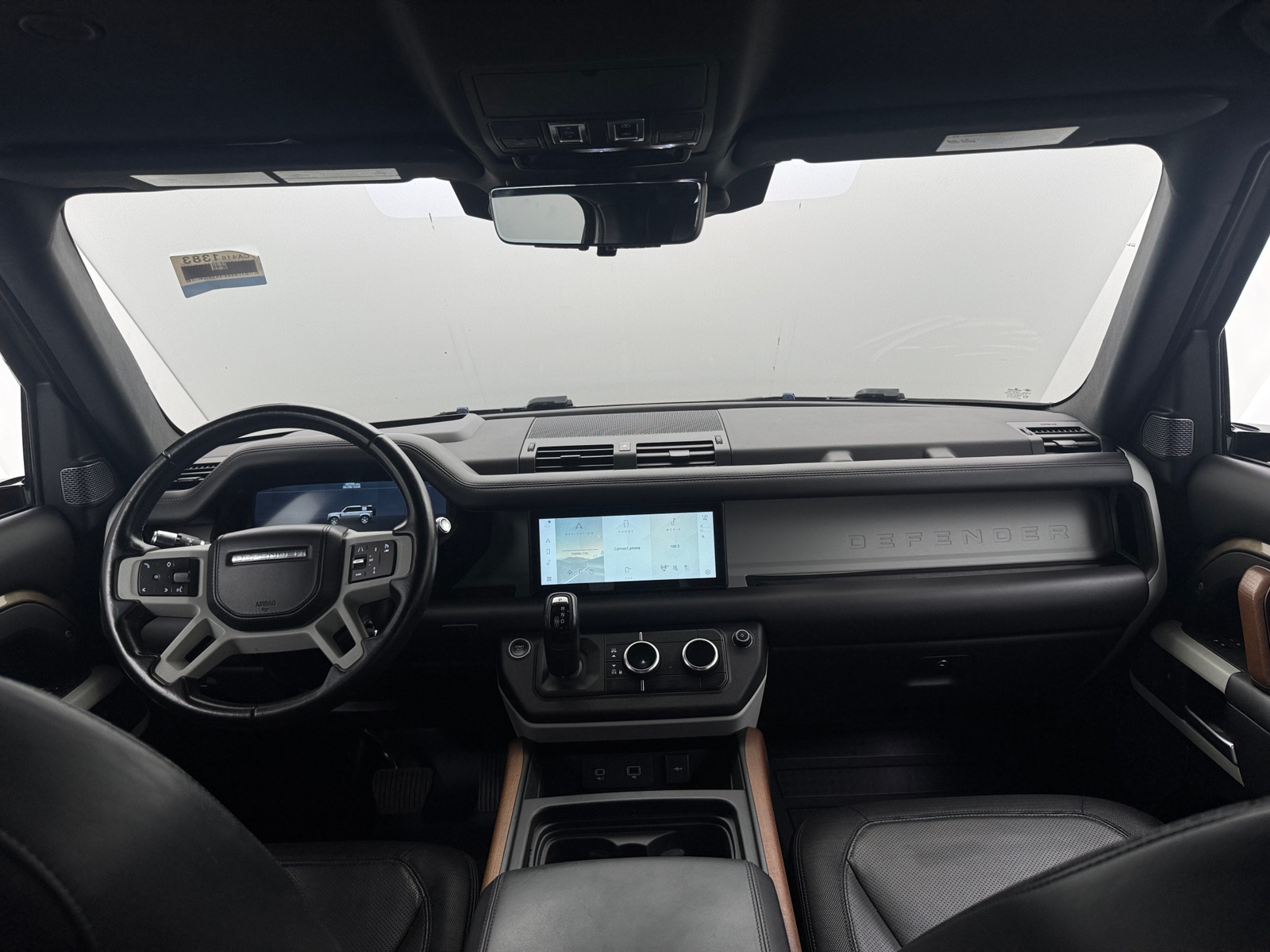 Thumbnail: 2021 Land Rover Defender - 2
