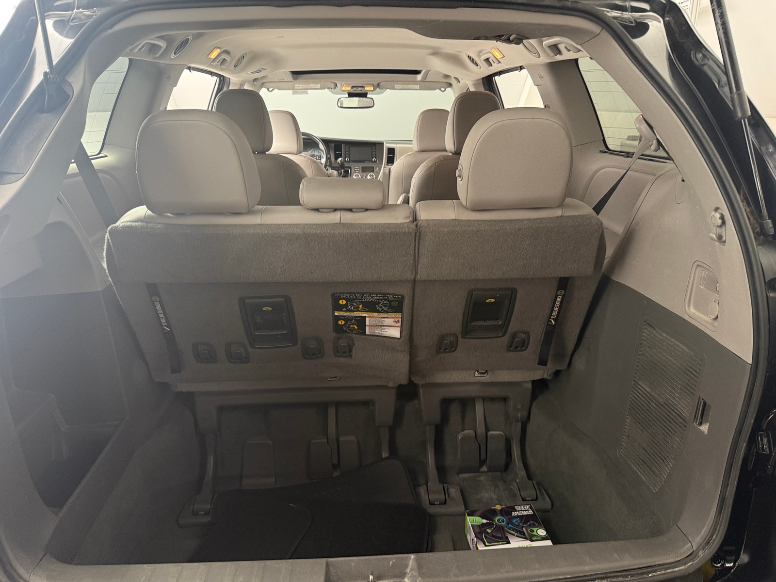 Thumbnail: 2020 Toyota Sienna - 6