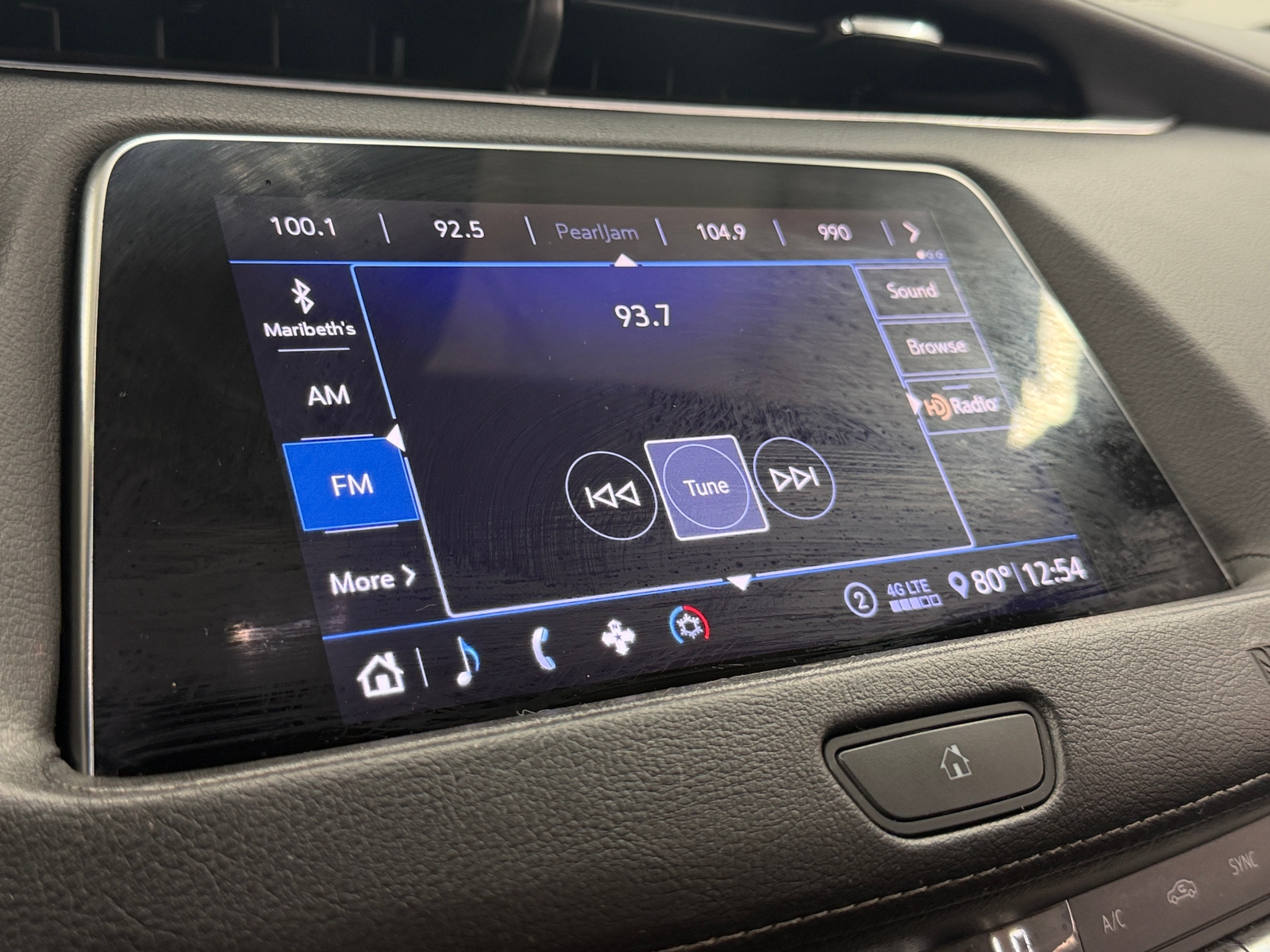 Thumbnail: 2020 Cadillac XT4 - 3