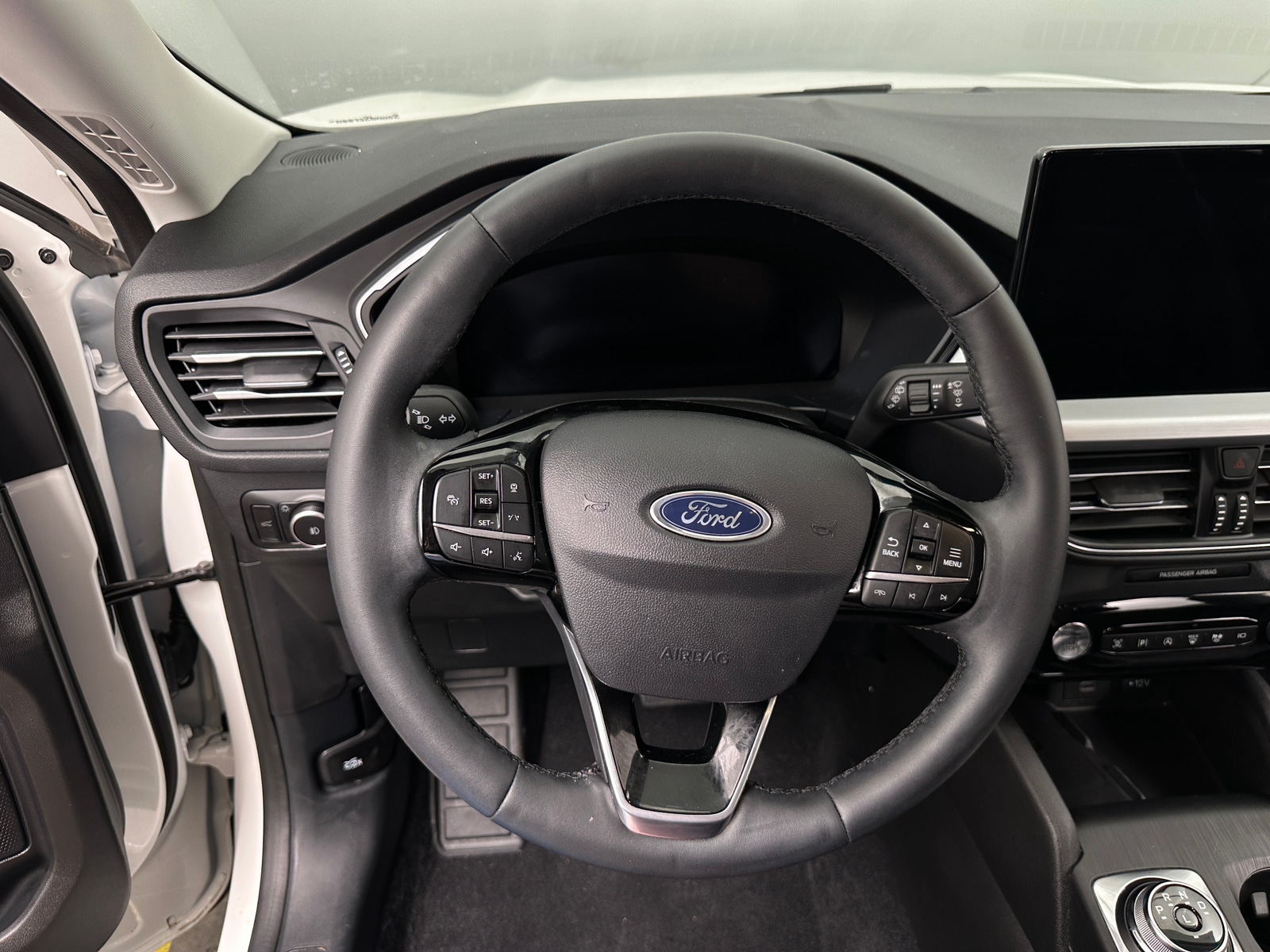 Thumbnail: 2023 Ford Escape - 4