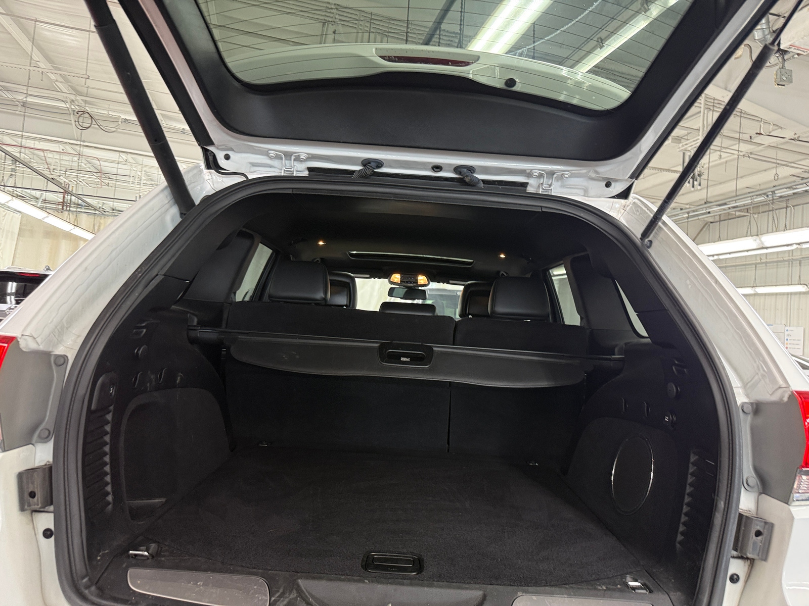 Thumbnail: 2016 Jeep Grand Cherokee - 6