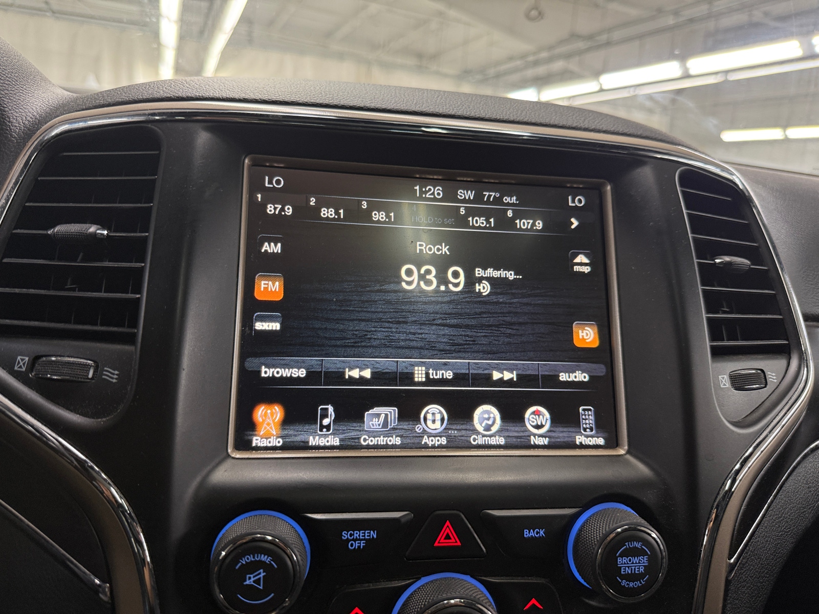 Thumbnail: 2016 Jeep Grand Cherokee - 3
