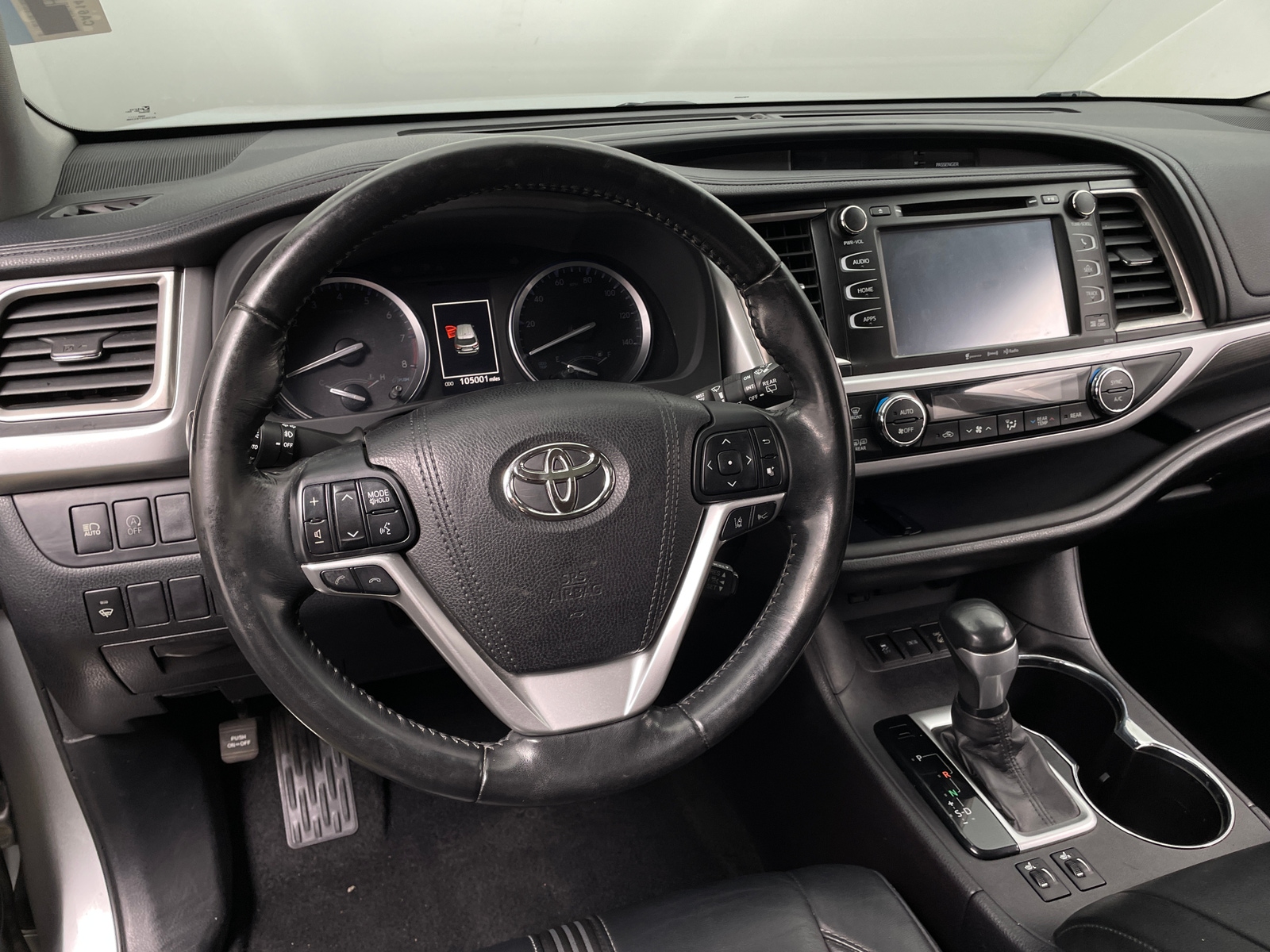 Thumbnail: 2018 Toyota Highlander - 4