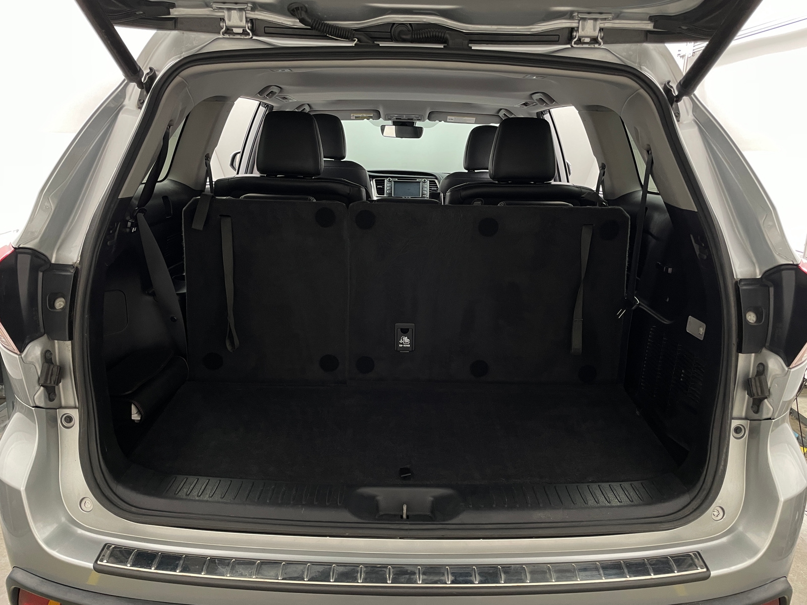 Thumbnail: 2018 Toyota Highlander - 6
