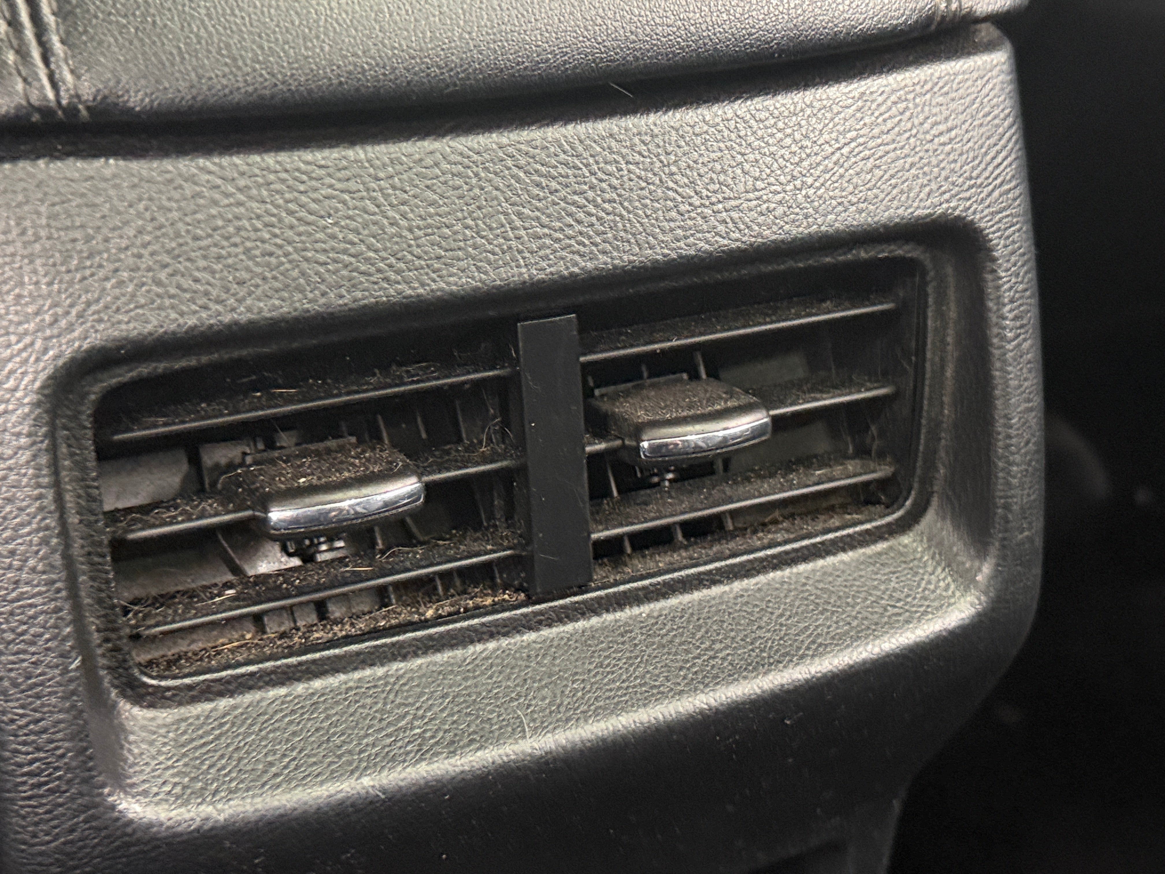 Used 2019 Ford Edge SEL with VIN 2FMPK4J91KBC59722 for sale in Pewaukee, WI