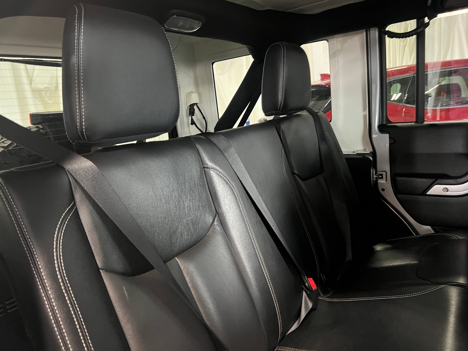 Thumbnail: 2017 Jeep Wrangler - 5