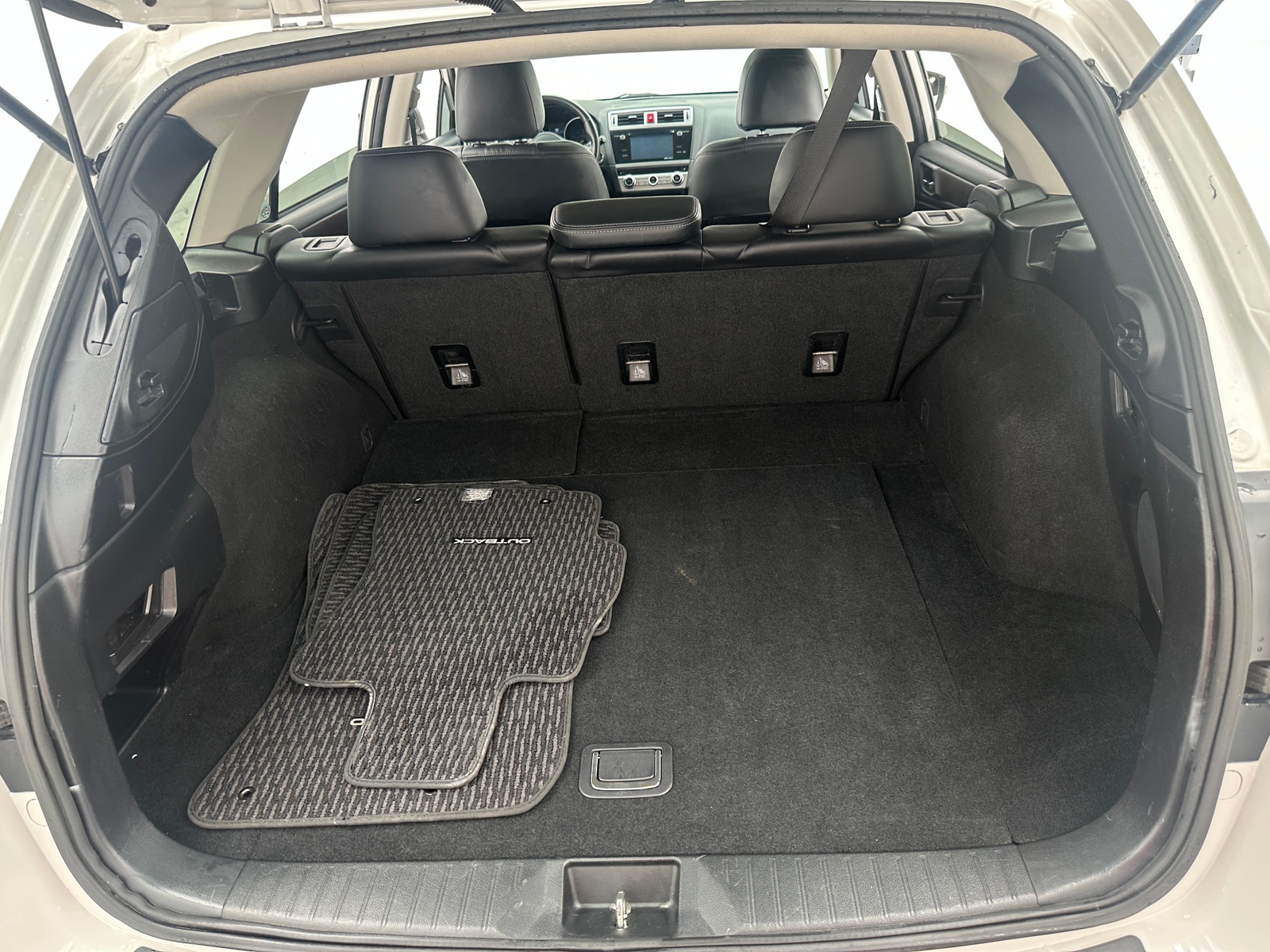 Thumbnail: 2017 Subaru Outback - 6