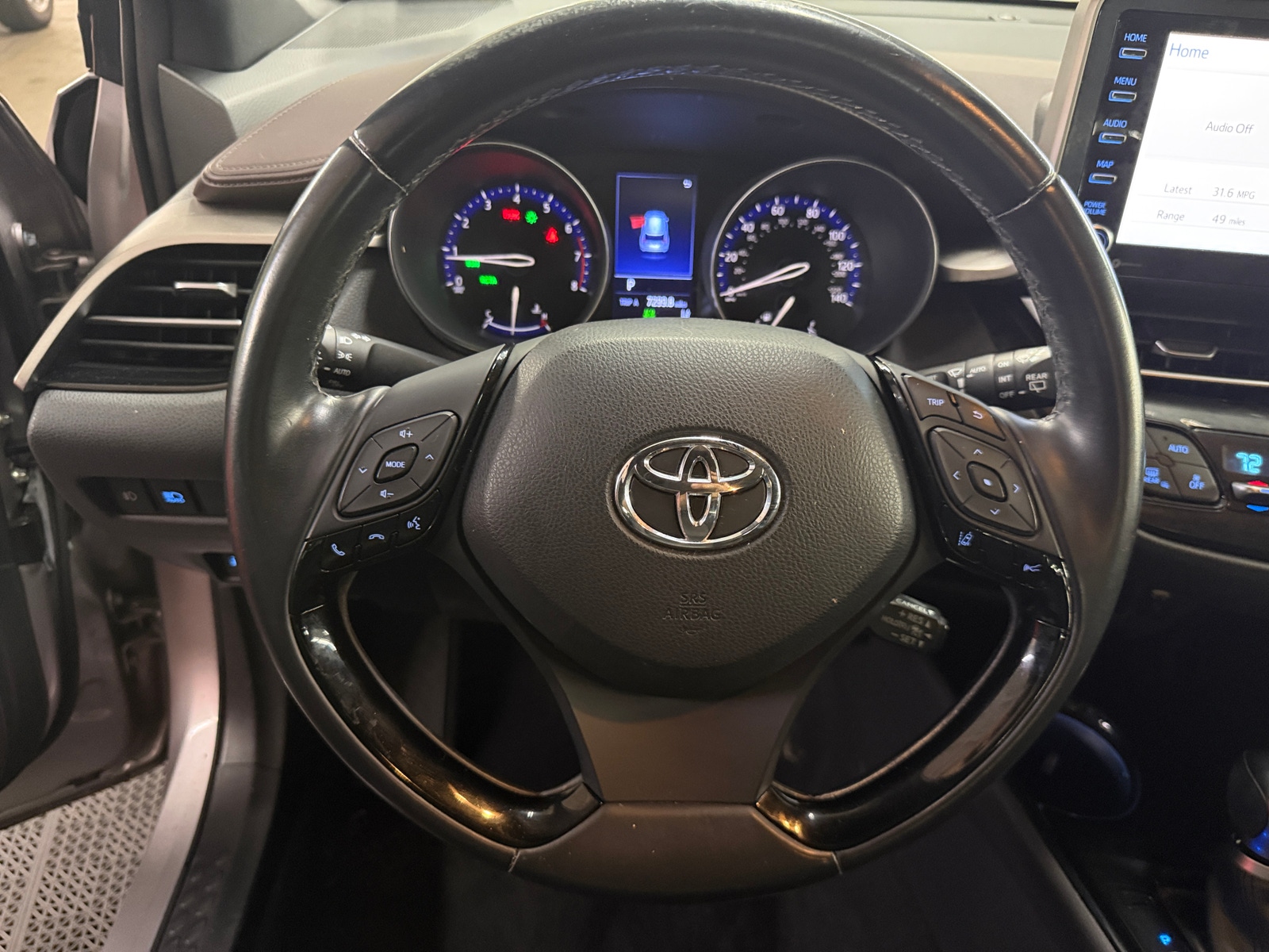 Thumbnail: 2019 Toyota C-HR - 4