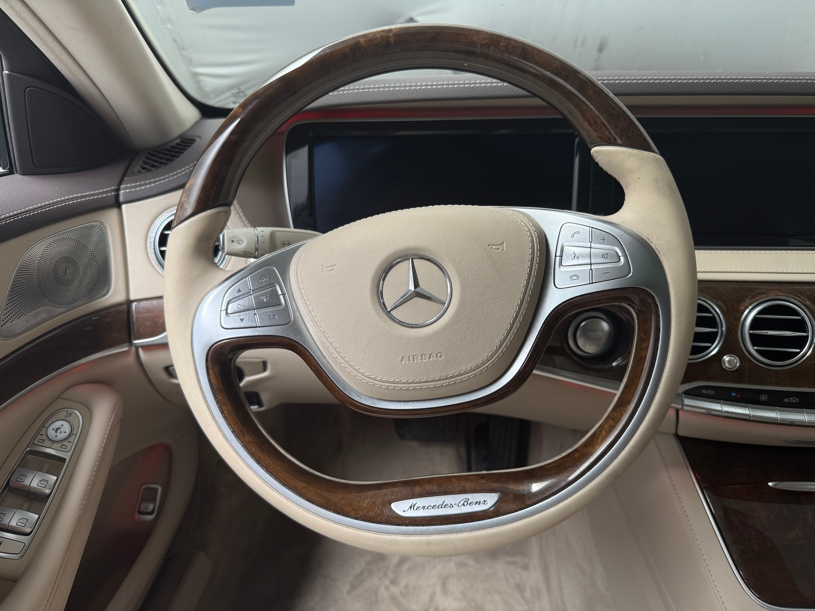 Thumbnail: 2015 Mercedes-Benz S-Class - 4
