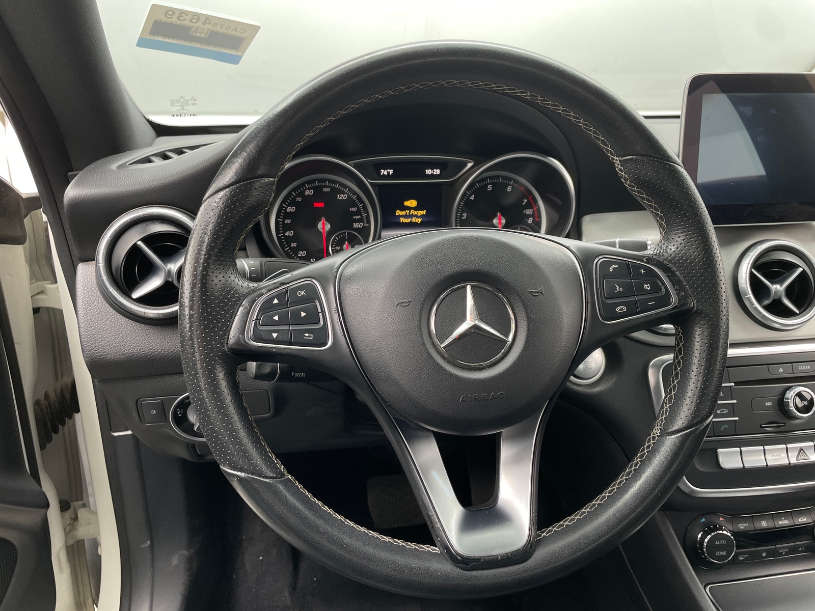 Thumbnail: 2017 Mercedes-Benz CLA - 4