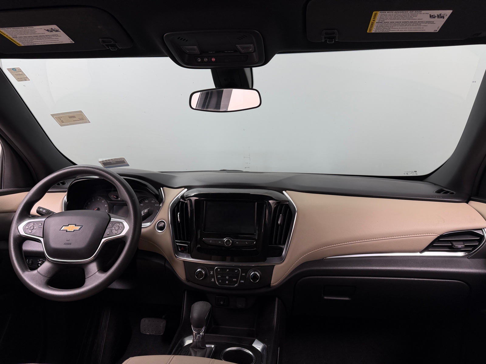 Thumbnail: 2023 Chevrolet Traverse - 3