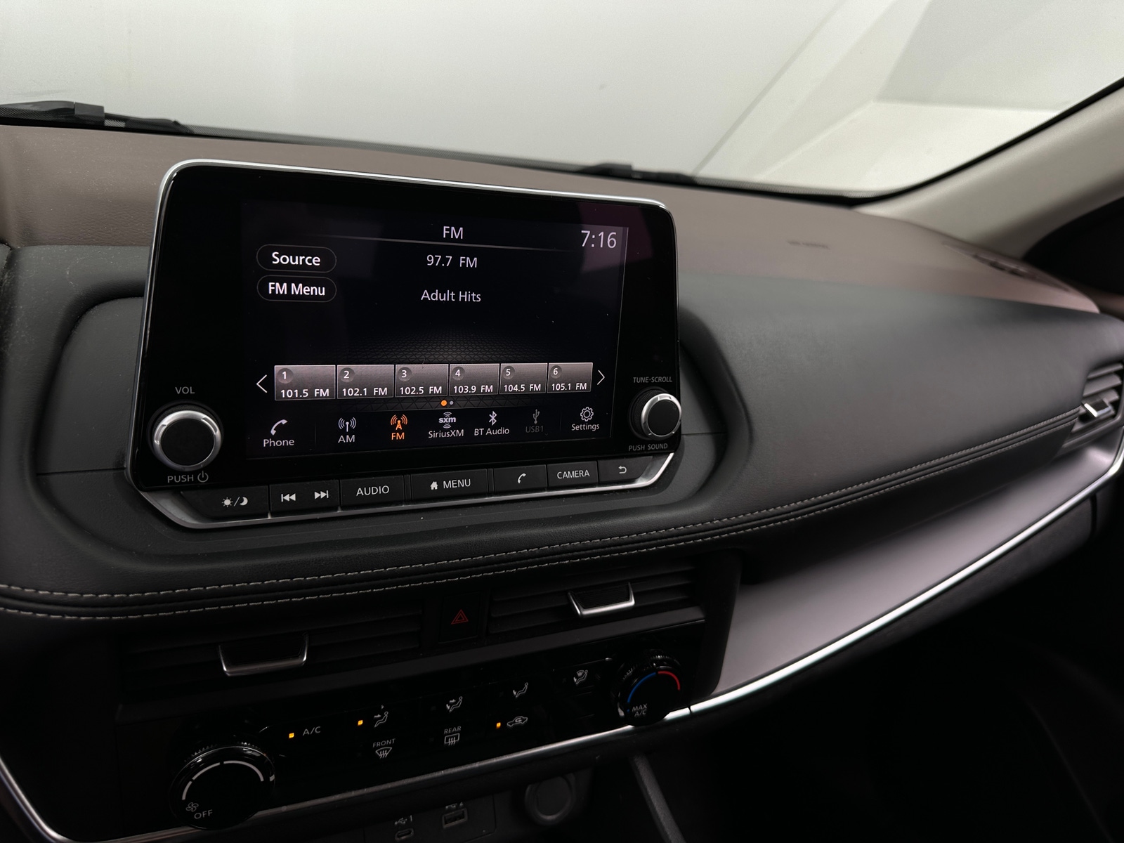 Thumbnail: 2023 Nissan Rogue - 4