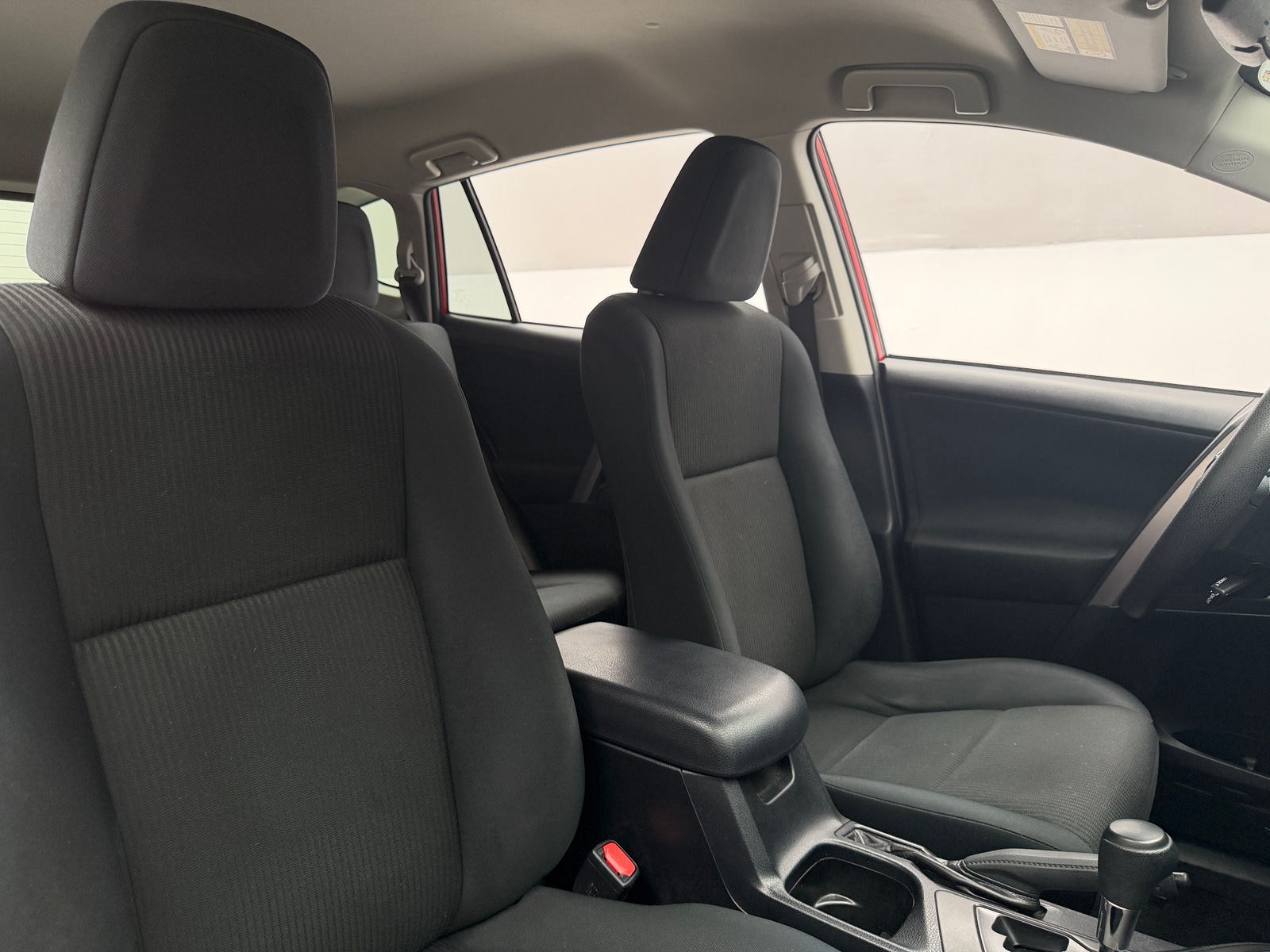 Thumbnail: 2016 Toyota RAV4 - 2