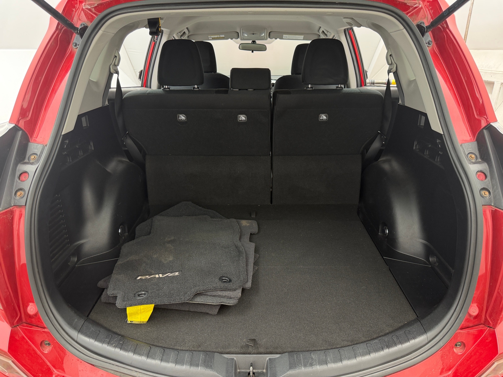 Thumbnail: 2016 Toyota RAV4 - 7